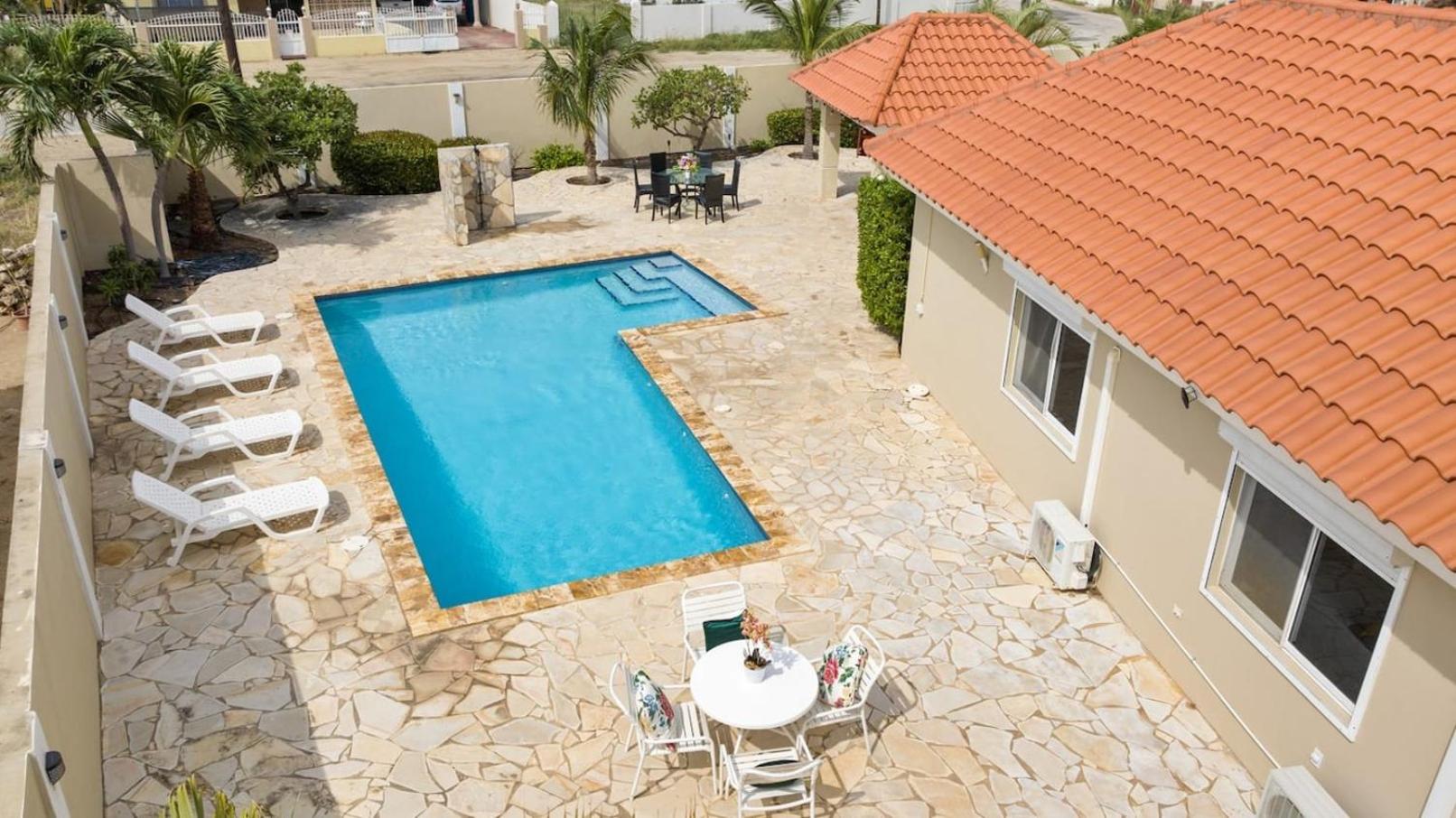 Casa Salty Sea Breeze 4mins To Palm Beach