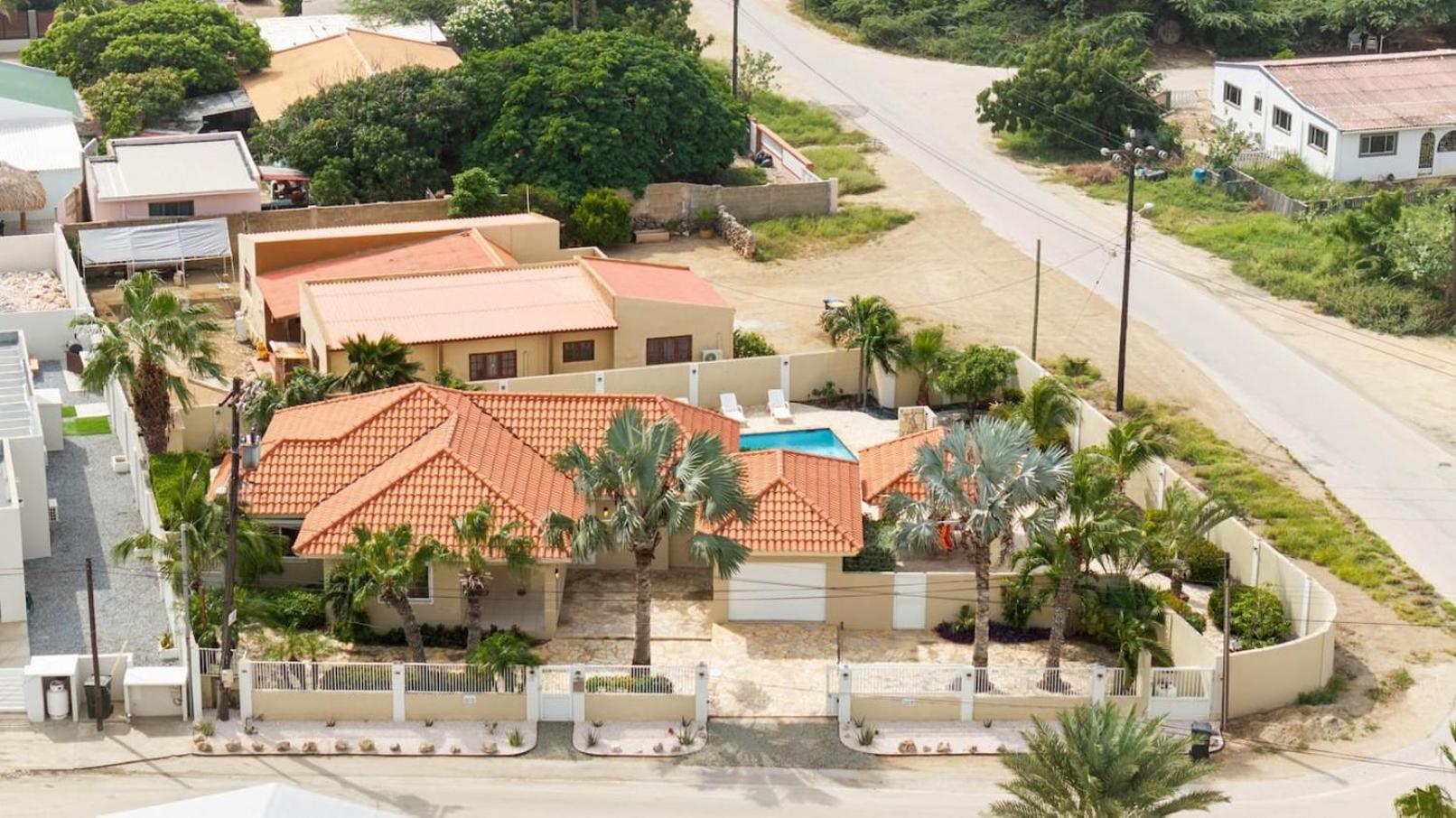 Casa Salty Sea Breeze 4mins To Palm Beach