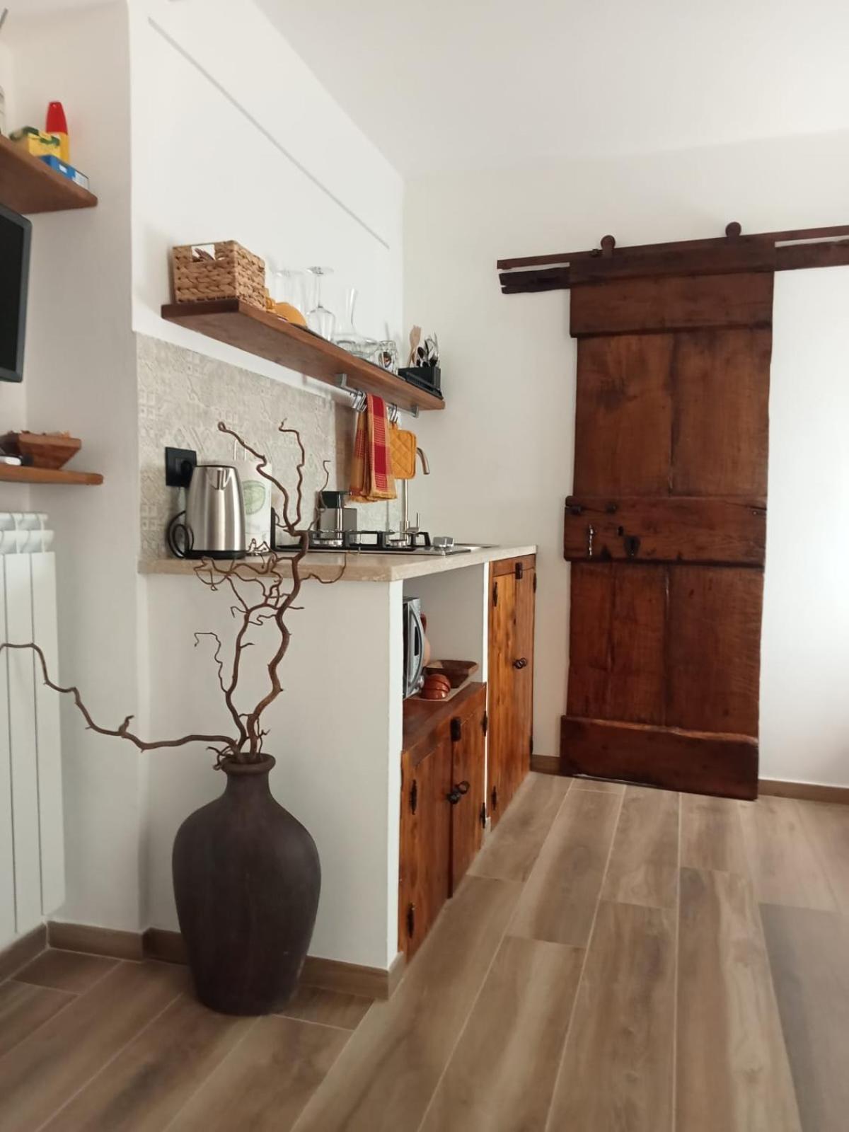 19 Antico Granaio view 2
