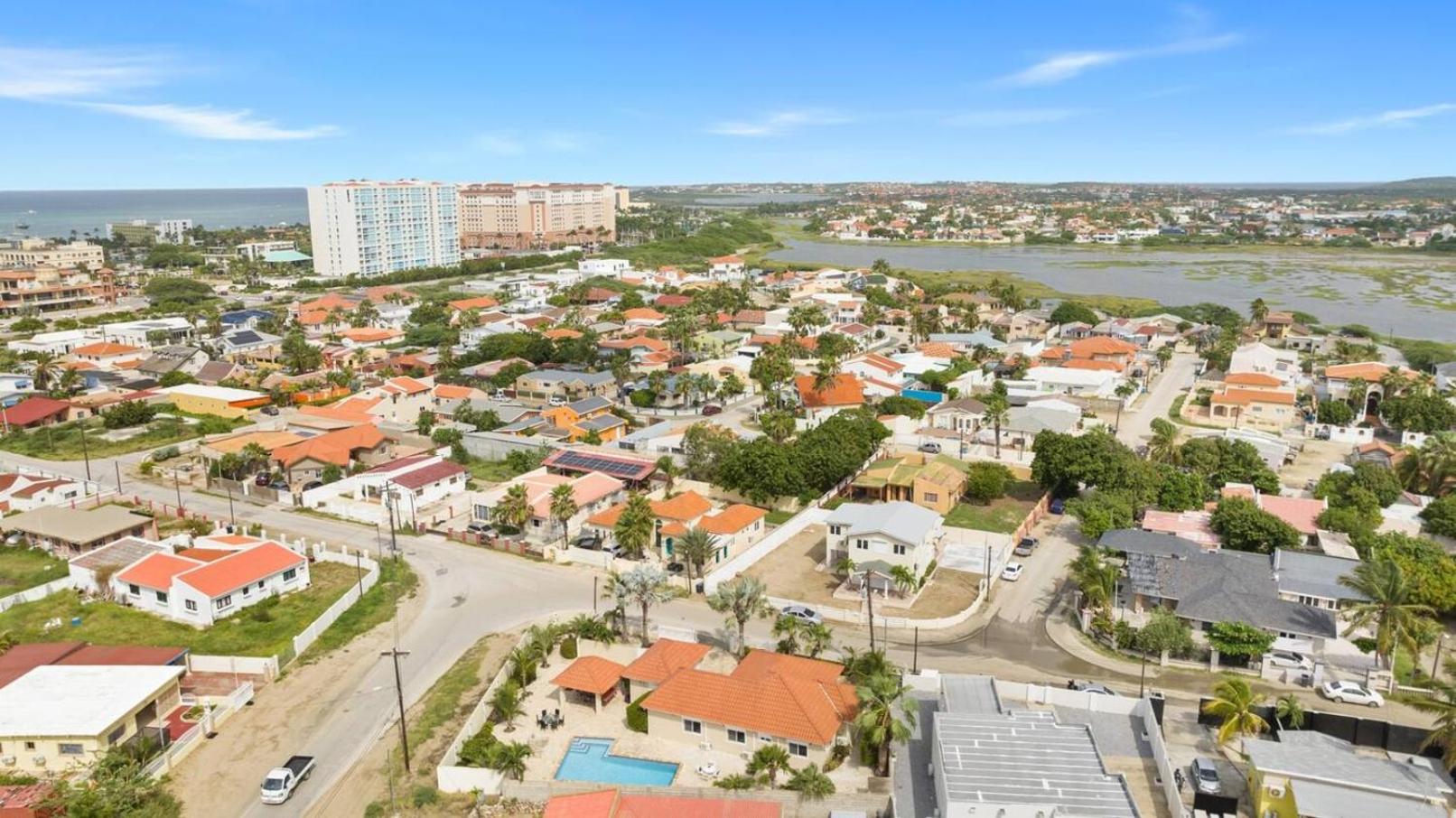 Casa Salty Sea Breeze 4mins To Palm Beach