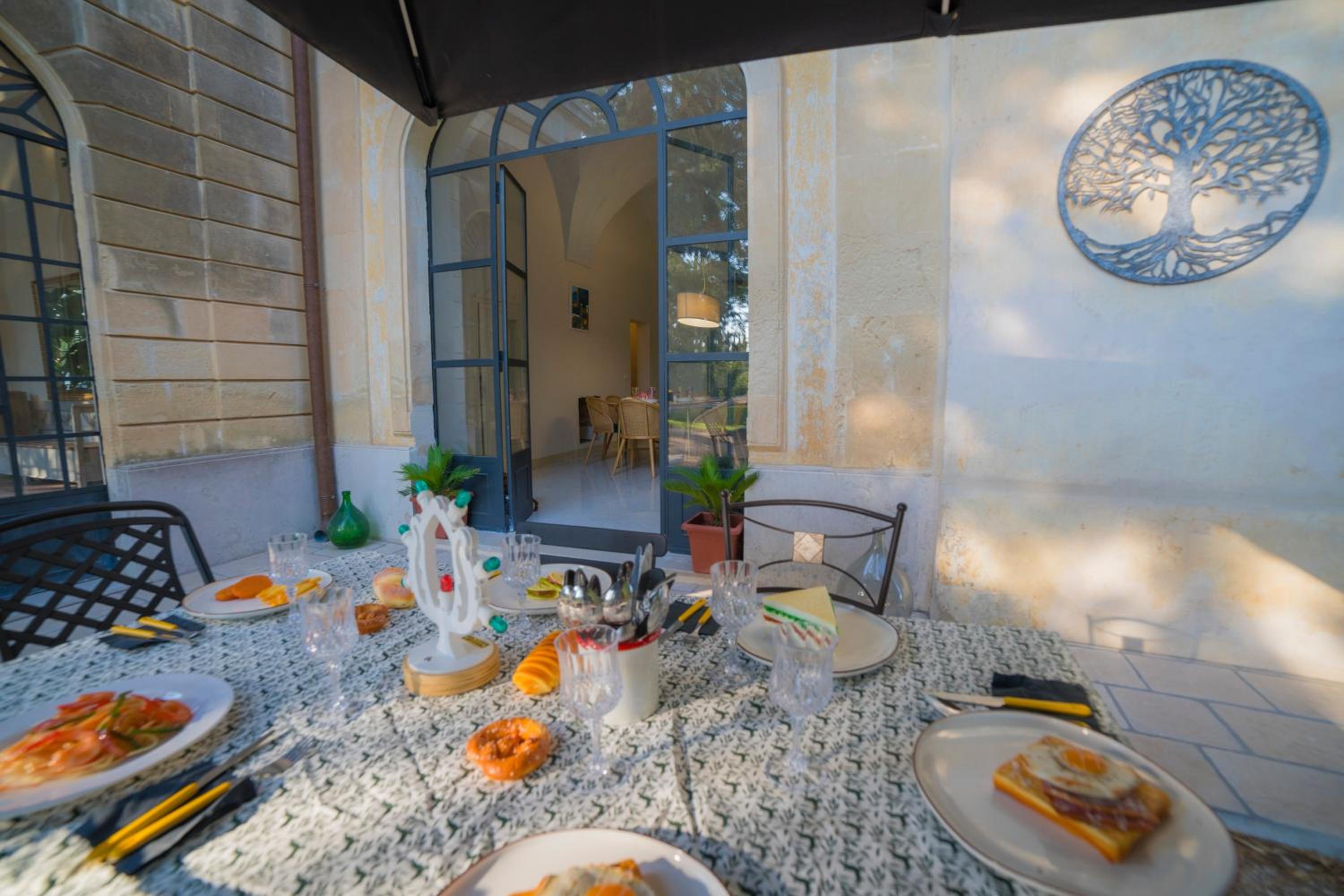 Villa Vallone Luxury With Pool - Happy Rentals
