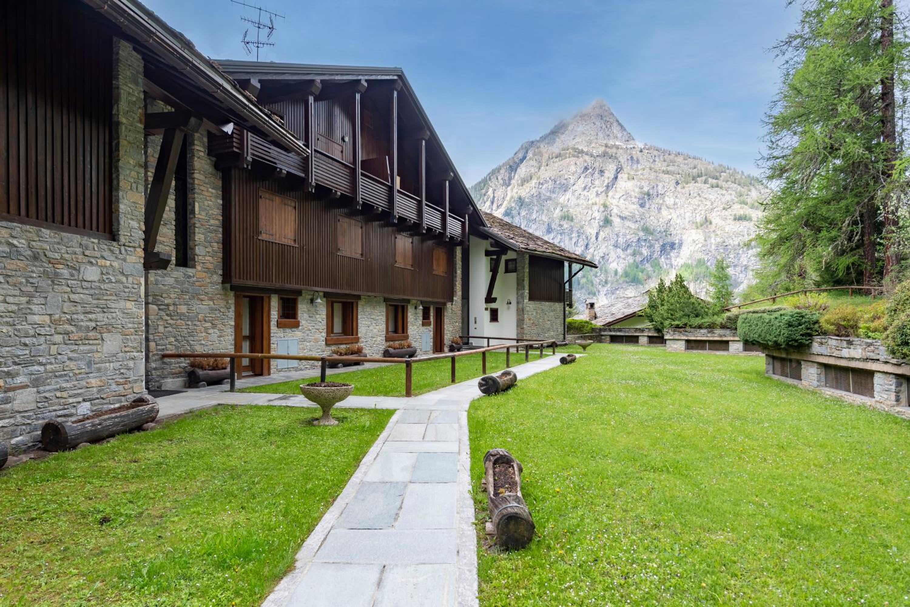 Plan Gorret Wonderful Flat In Courmayeur view 3