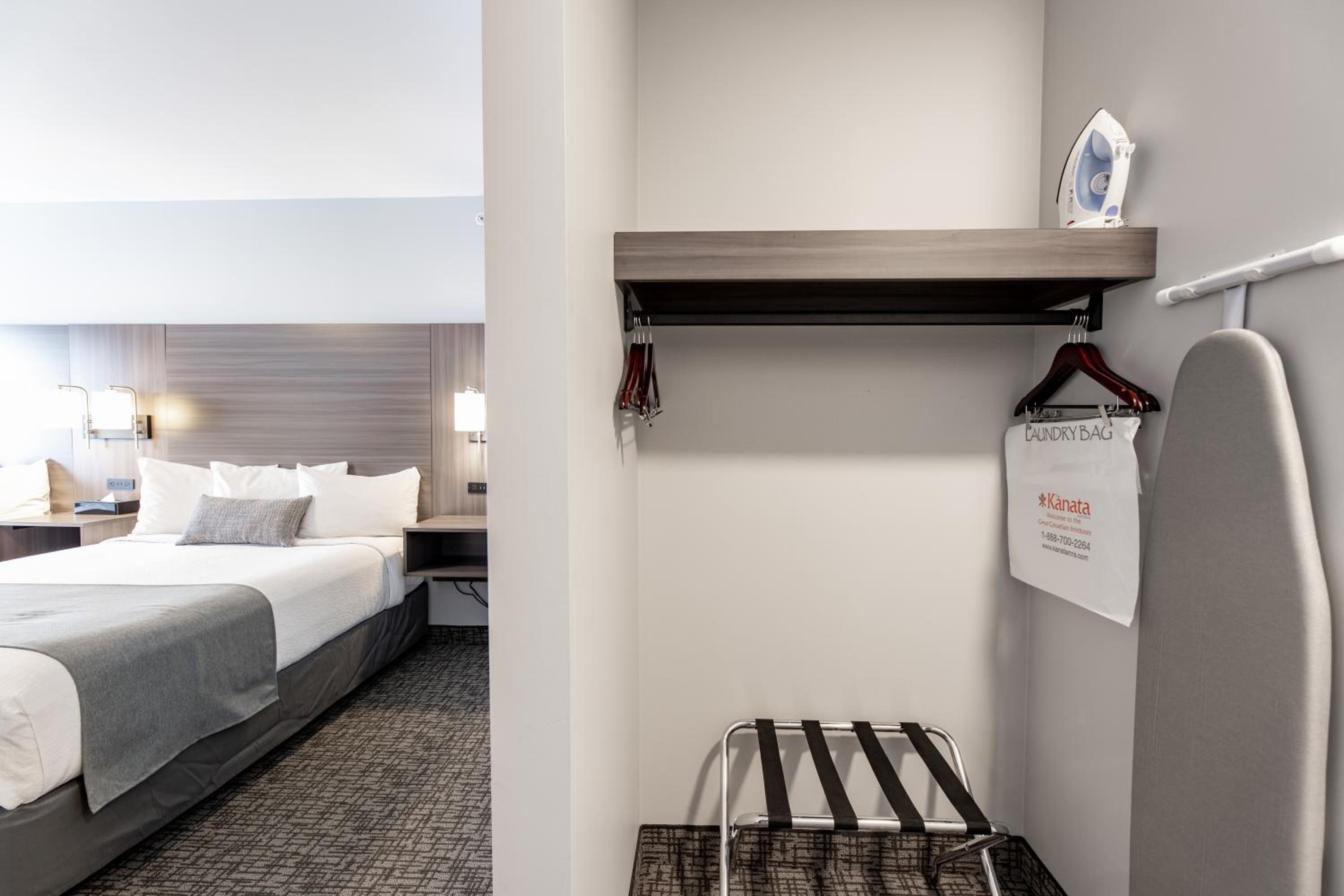 Hinton Vacations - The Kanata by BCMInns - Hinton - Property Image 3