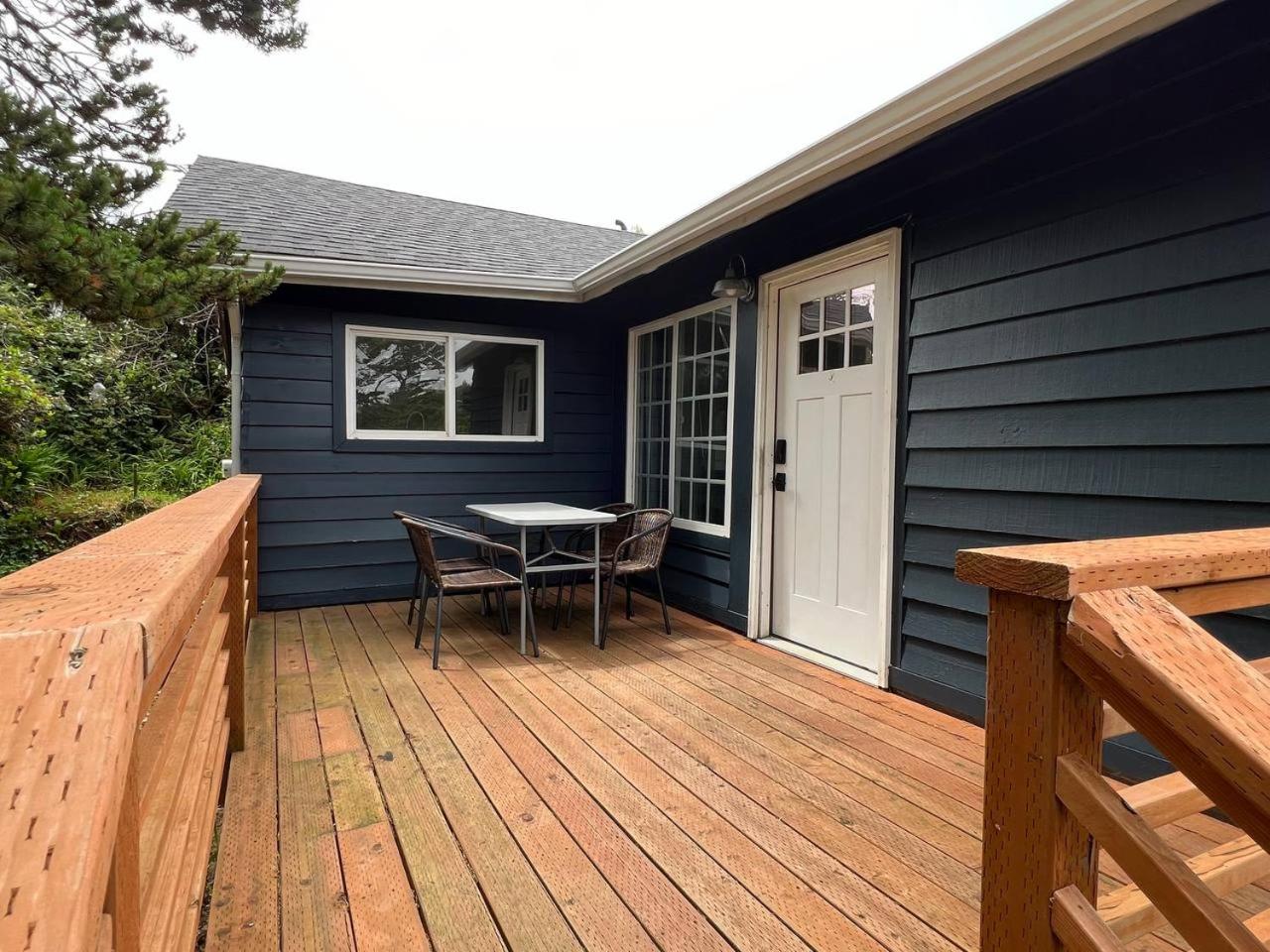 In the heart of Depoe Bay!