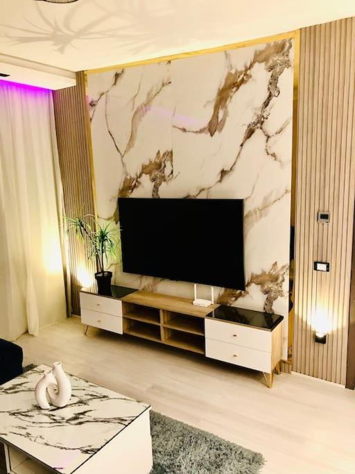 Luxury Hotel Apartment -Sunside apartments