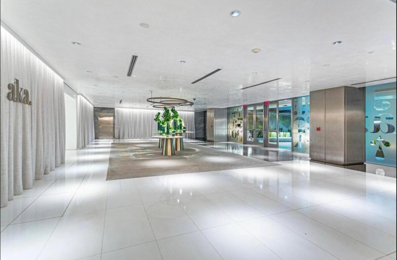 Brickell 31th Floor Sea View Free Parking by Palermo Home Miami