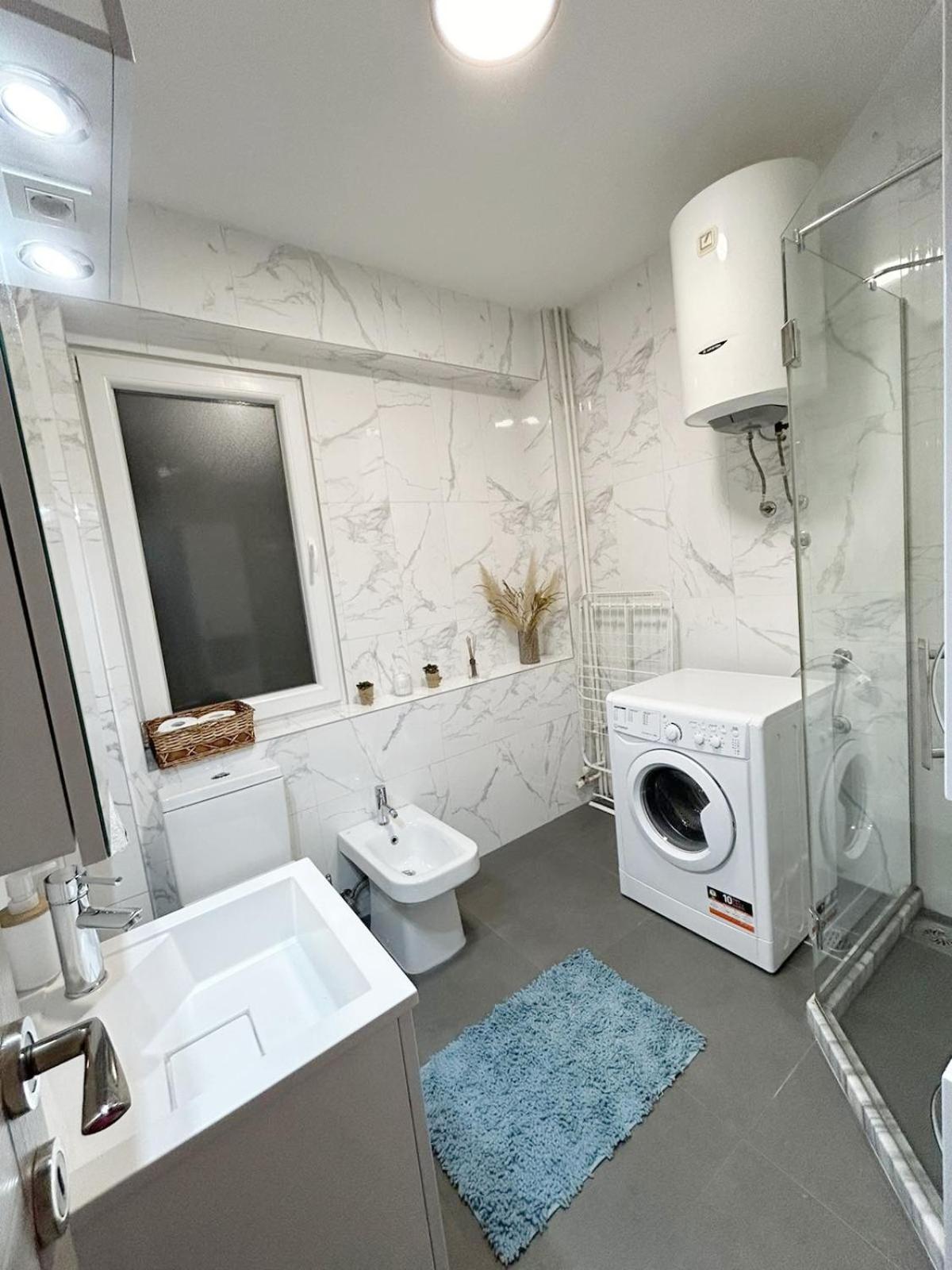The Circle Apartment