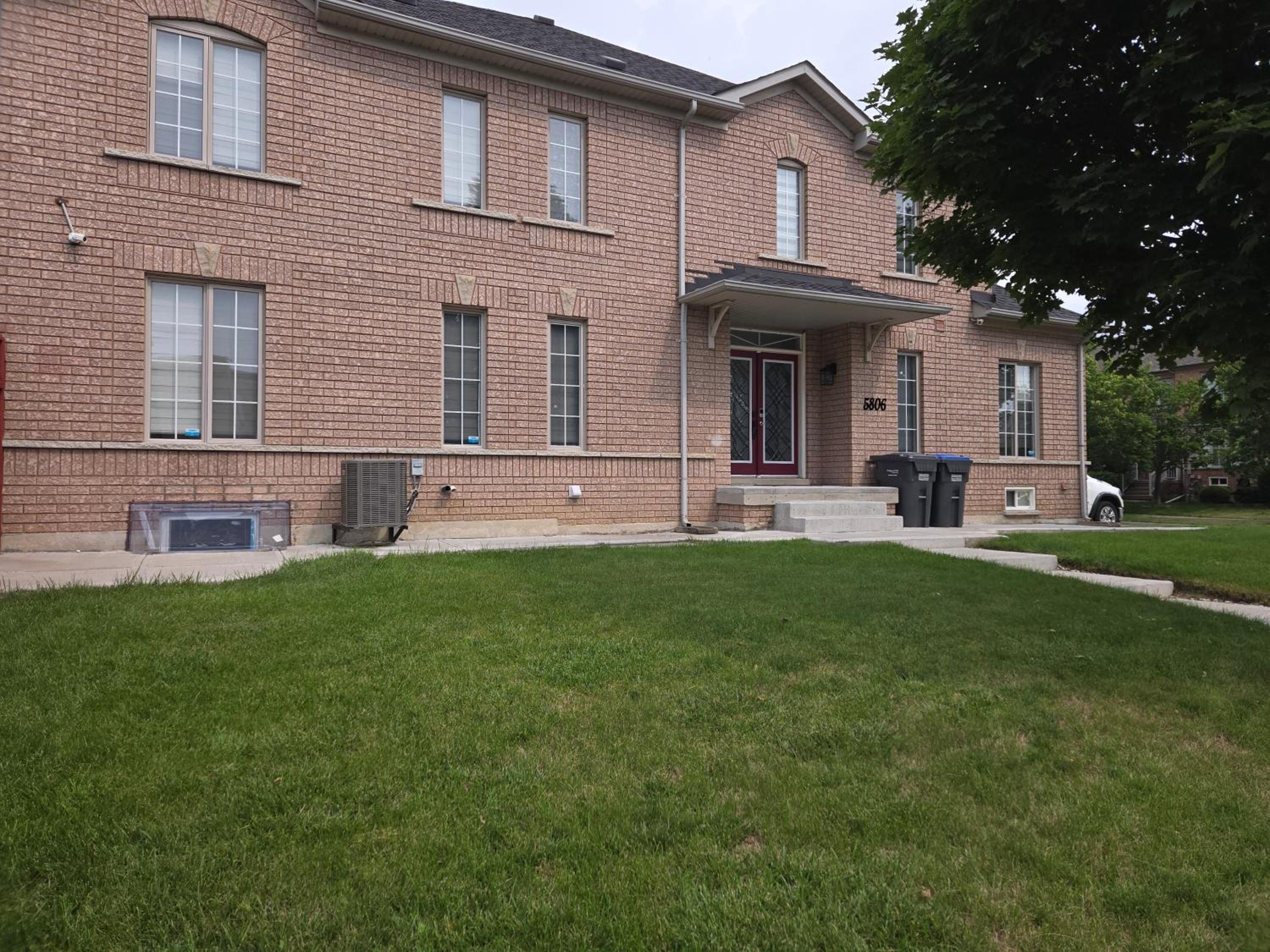 Luxury Home in Mississauga