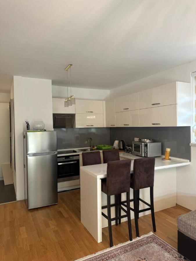 Apartman DIN