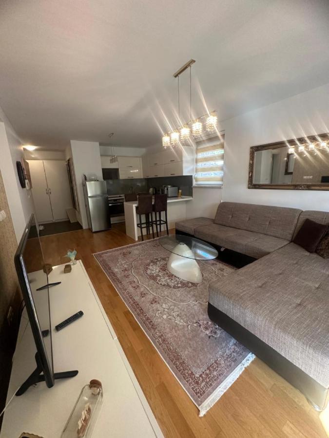 Apartman DIN