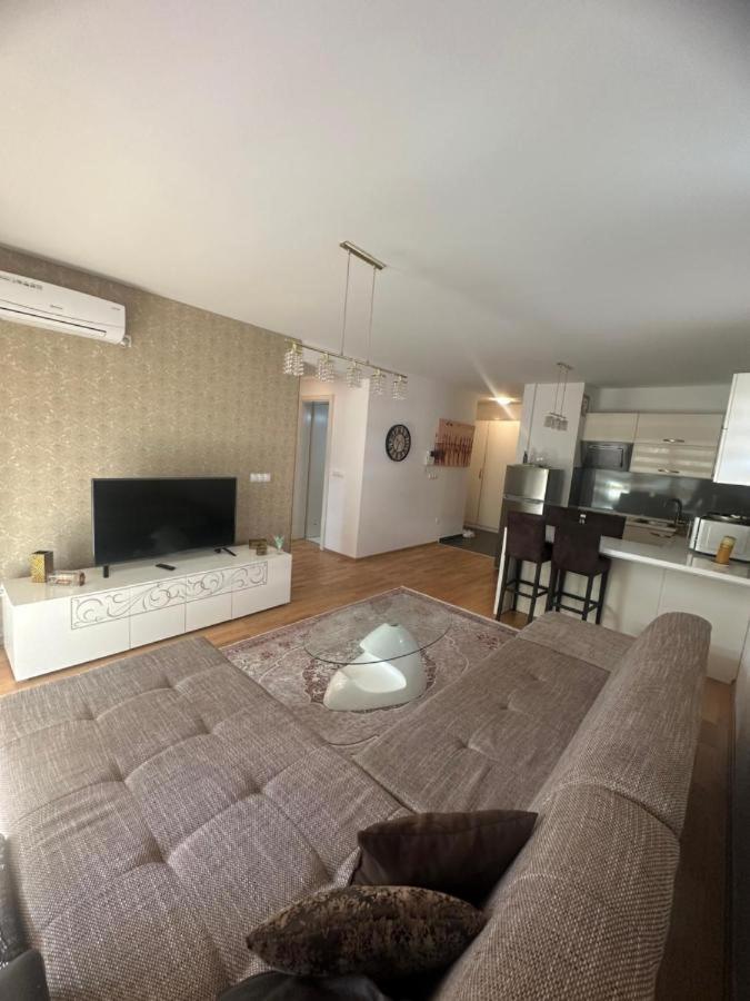 Apartman DIN