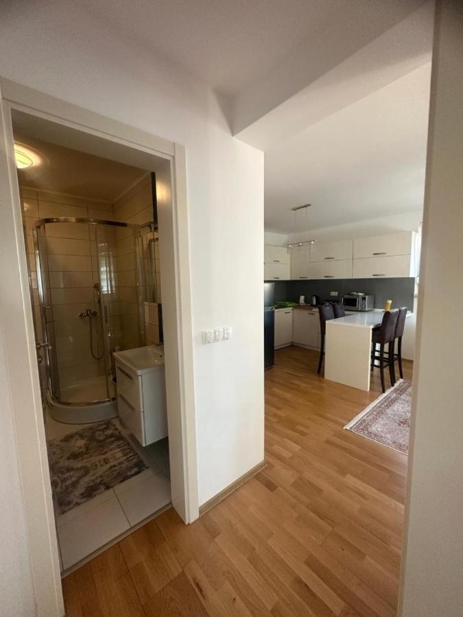 Apartman DIN