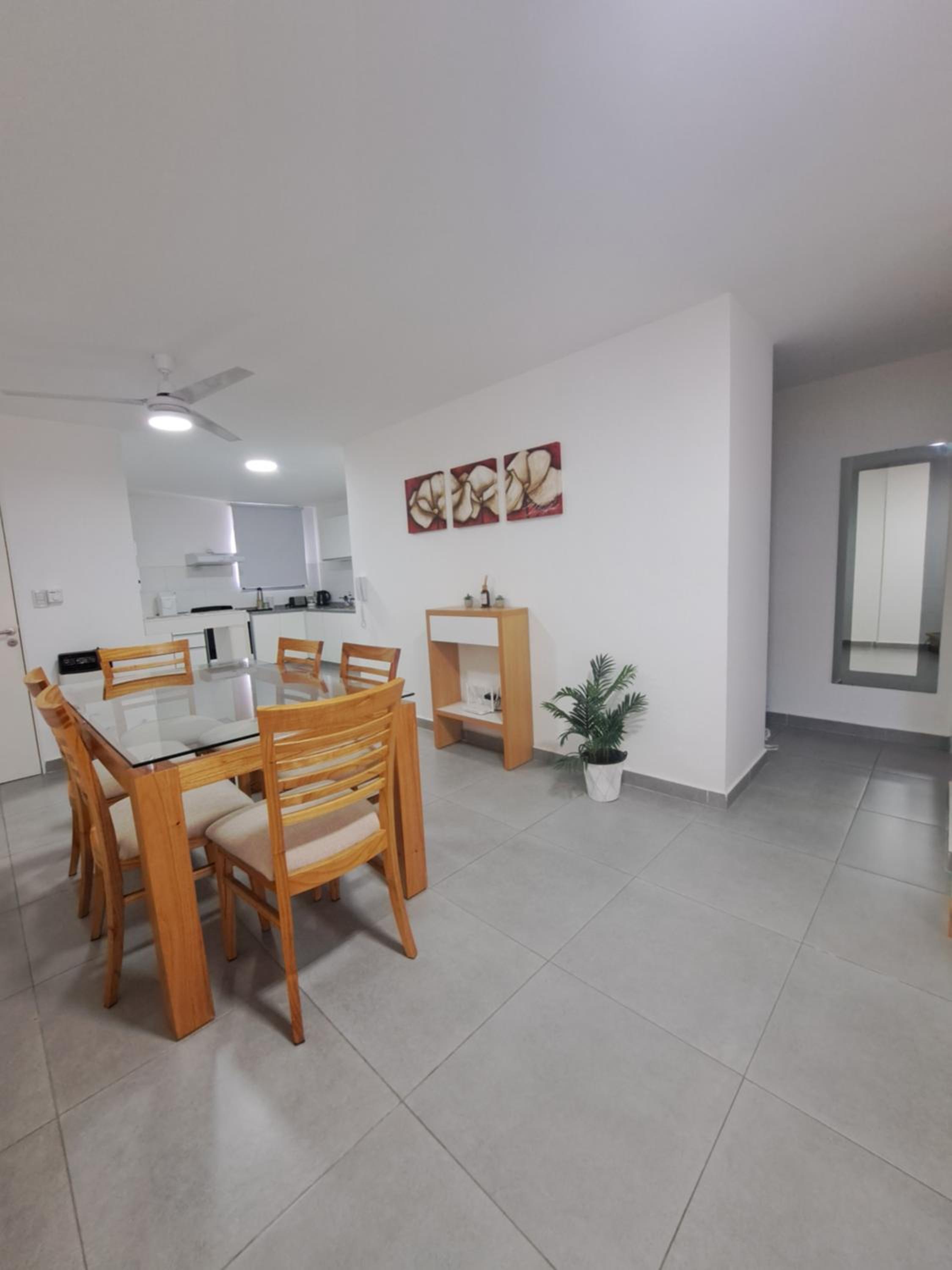 Departamento -Roma- Barrio General Paz - A una cuadra de 24 de septiembre y enfrente del Polideportivo By Apartcba