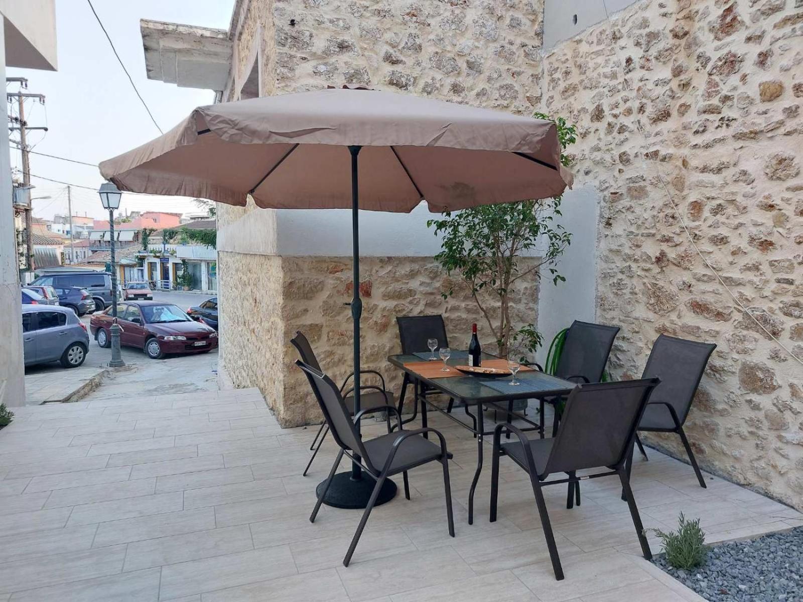 Stone-built Villa Nesseris 80 m2