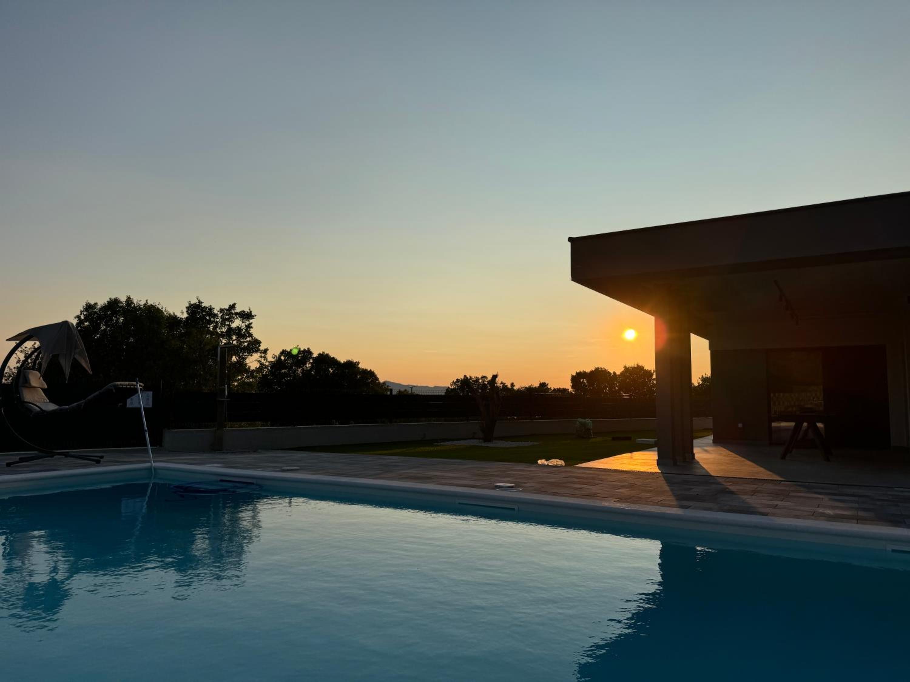 Olive Residence