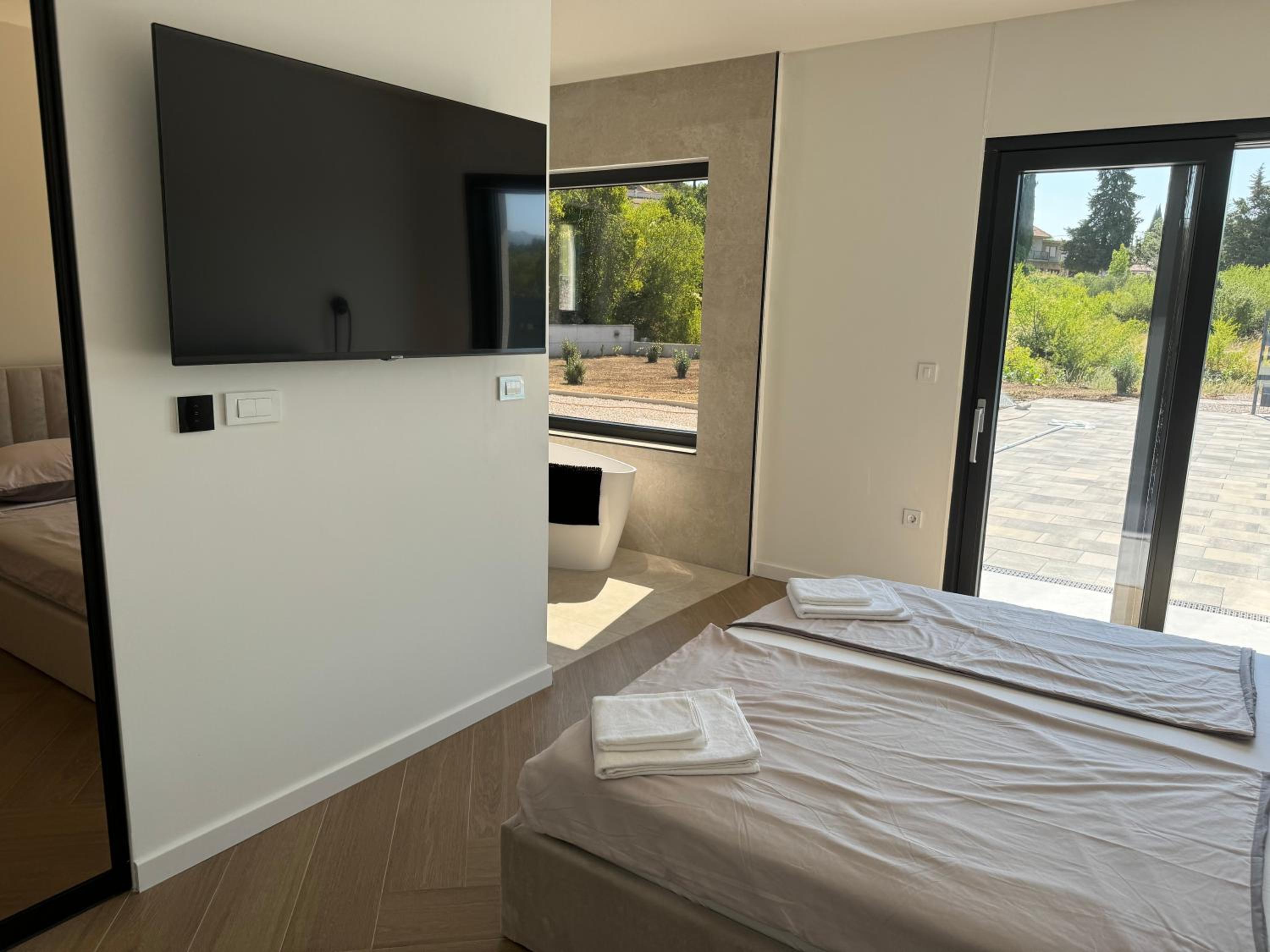 Olive Residence