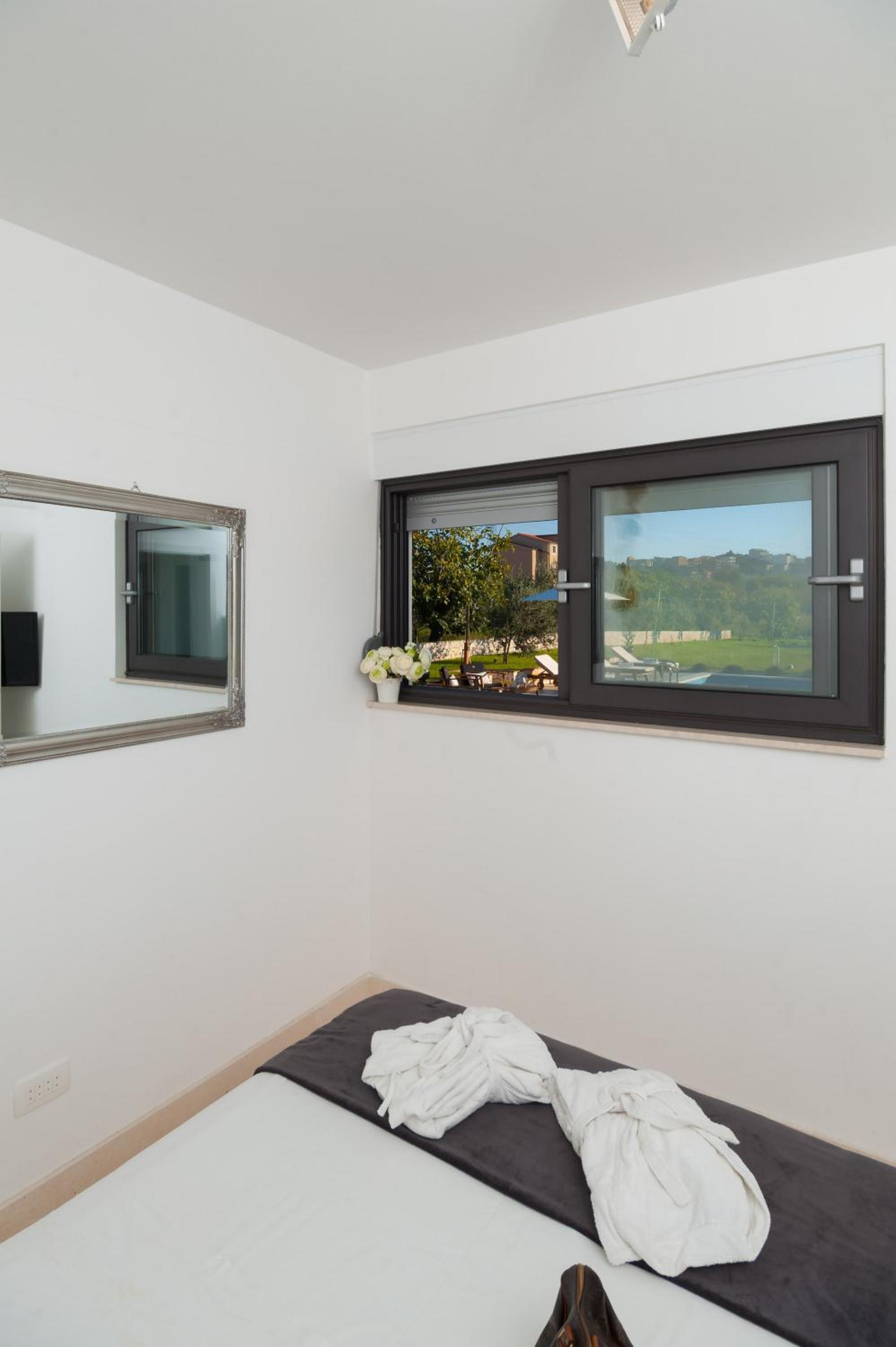 Luxury Villa Luminosa view 2