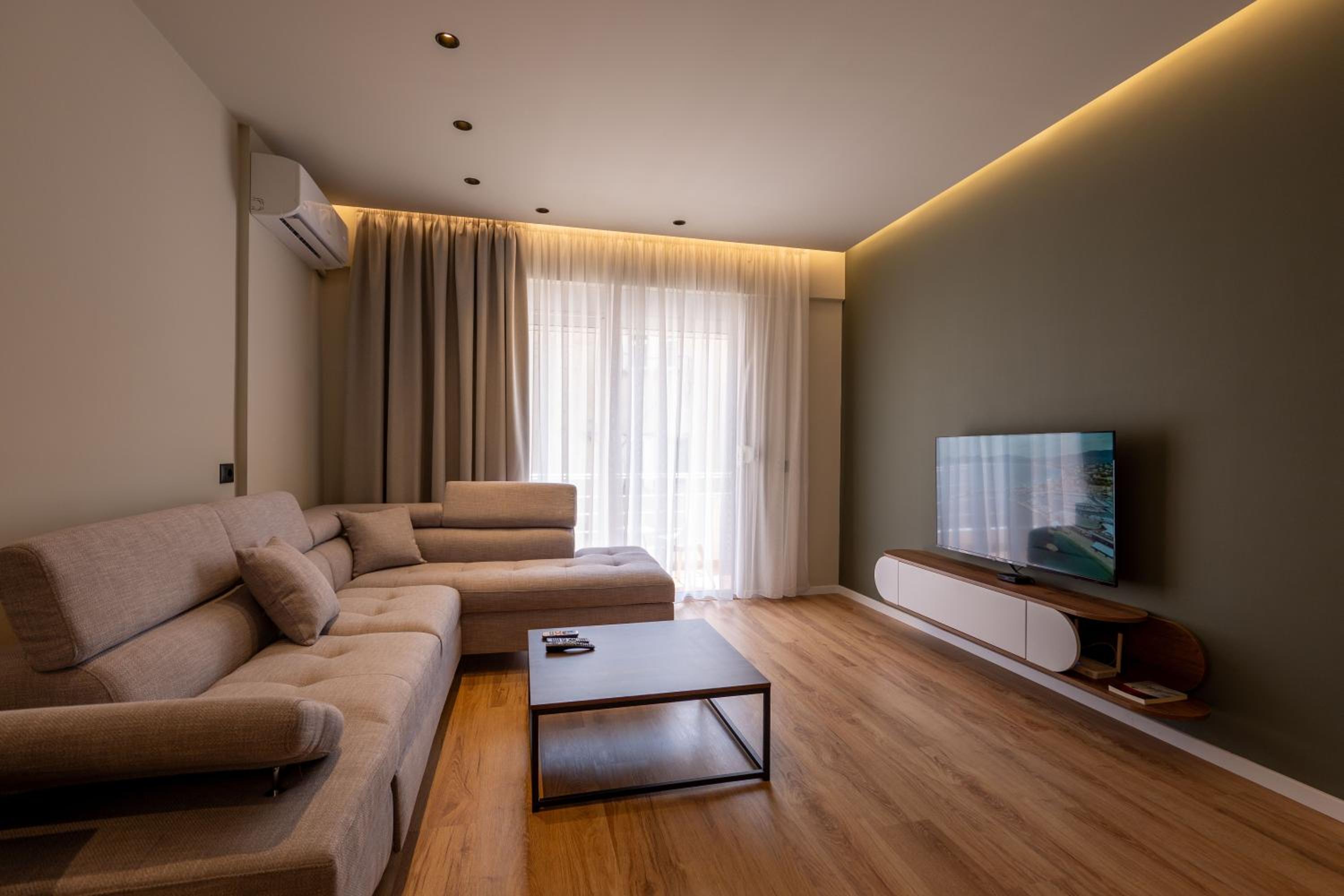 Meri's Apartments 13 photo 3