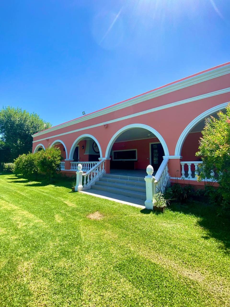 Estancia HOTEL LA ROSADITA