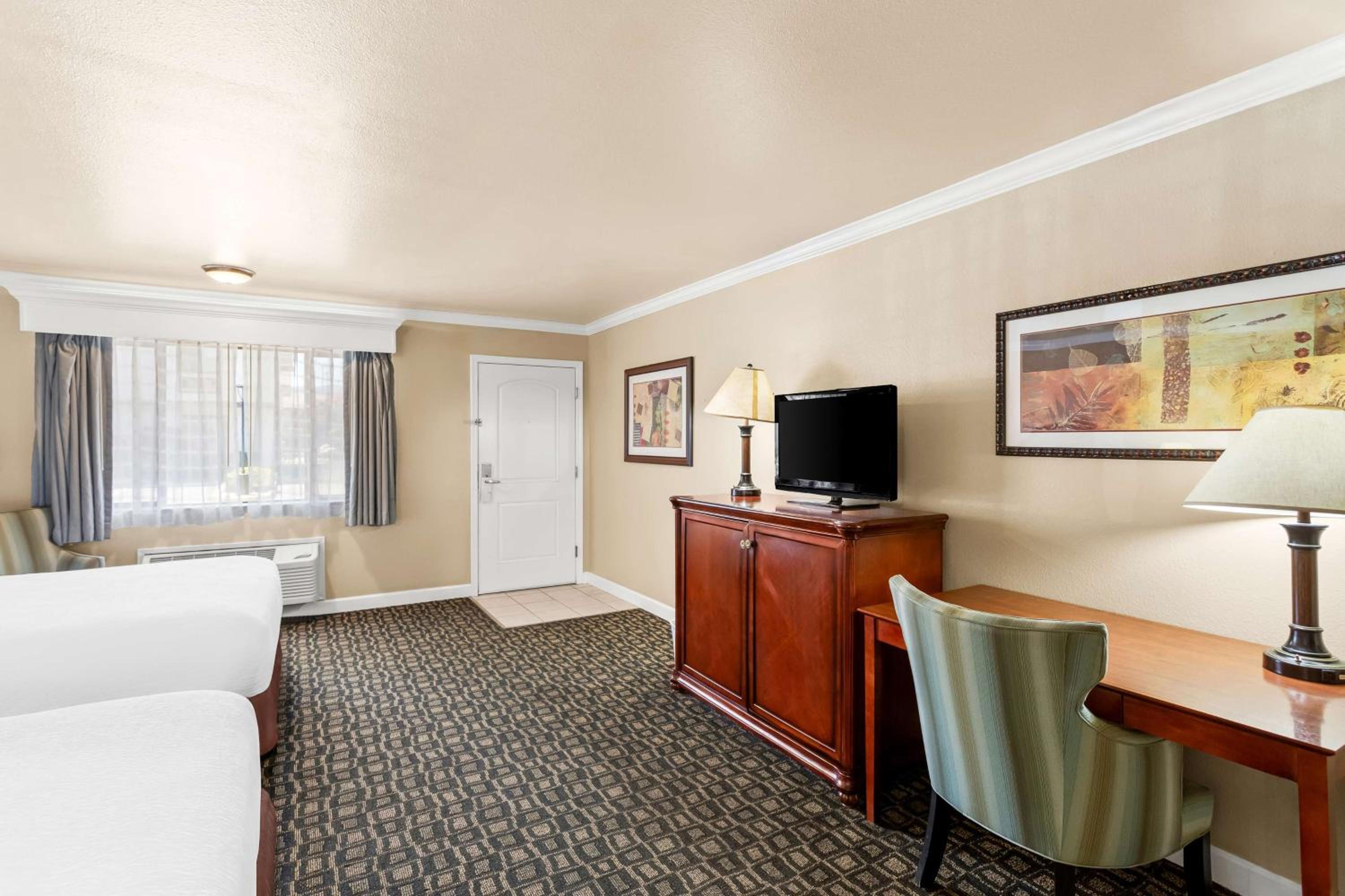 Yreka Vacations - Best Western Miners Inn Yreka - Property Image 20