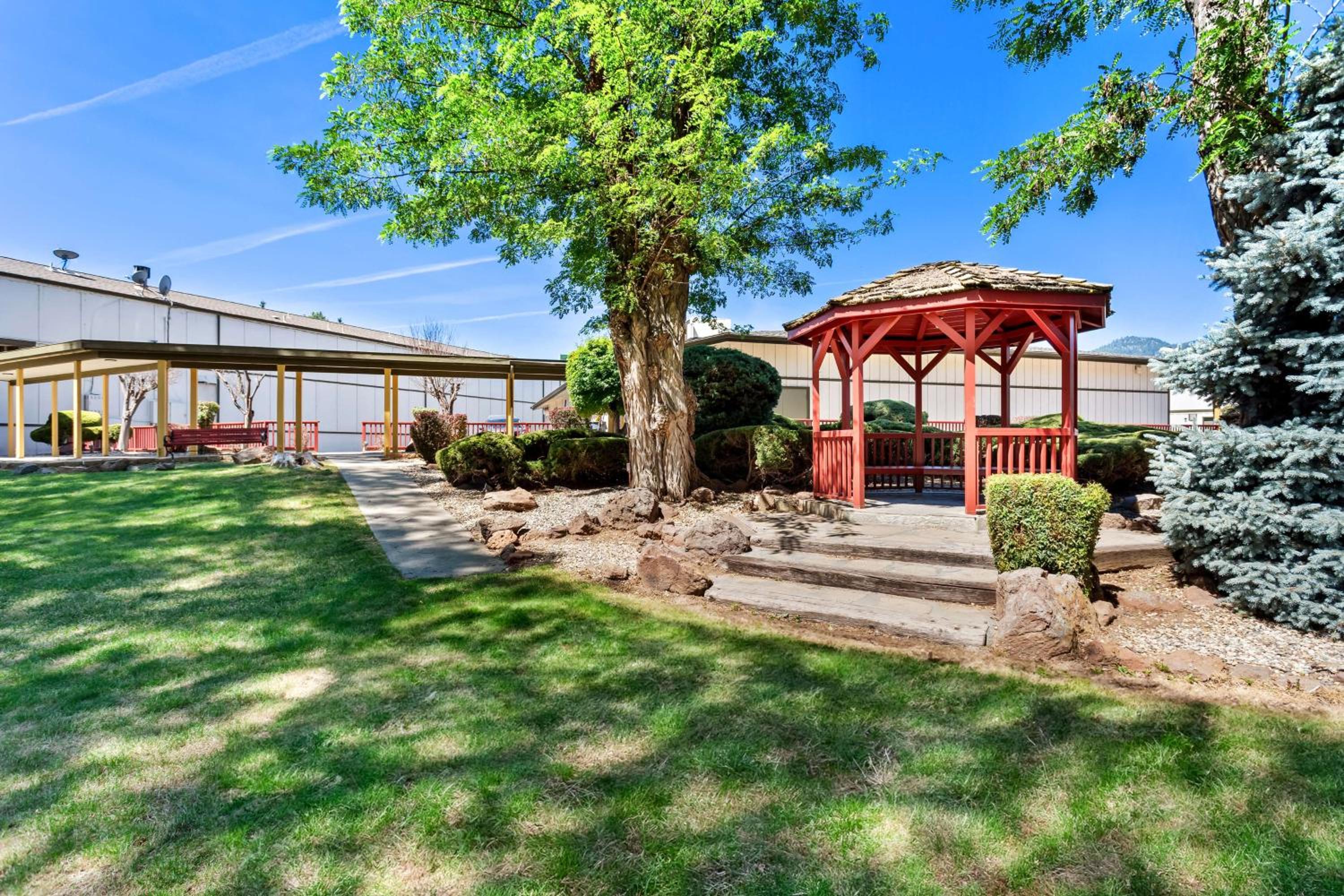 Yreka Vacations - Best Western Miners Inn Yreka - Property Image 31