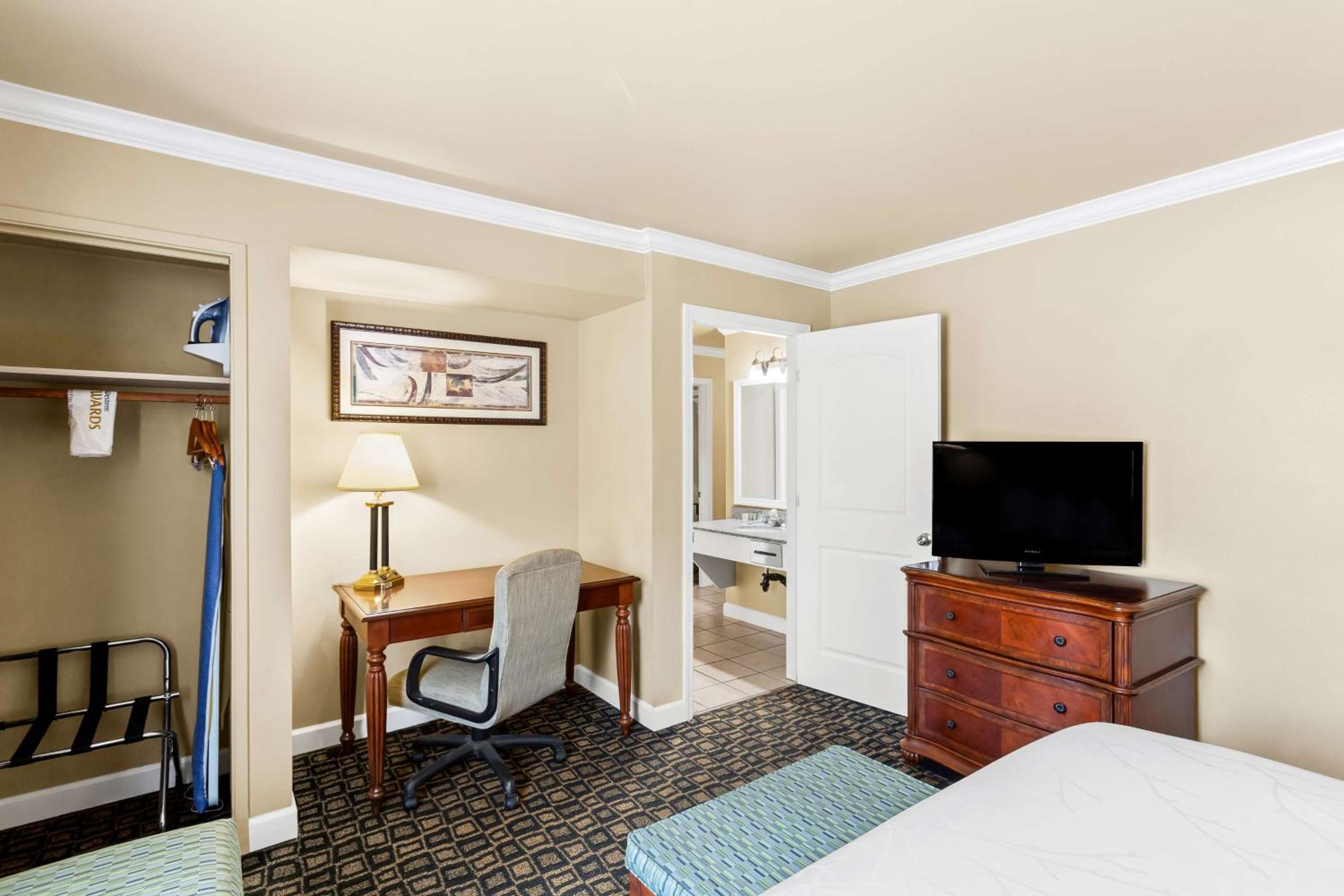 Yreka Vacations - Best Western Miners Inn Yreka - Property Image 10