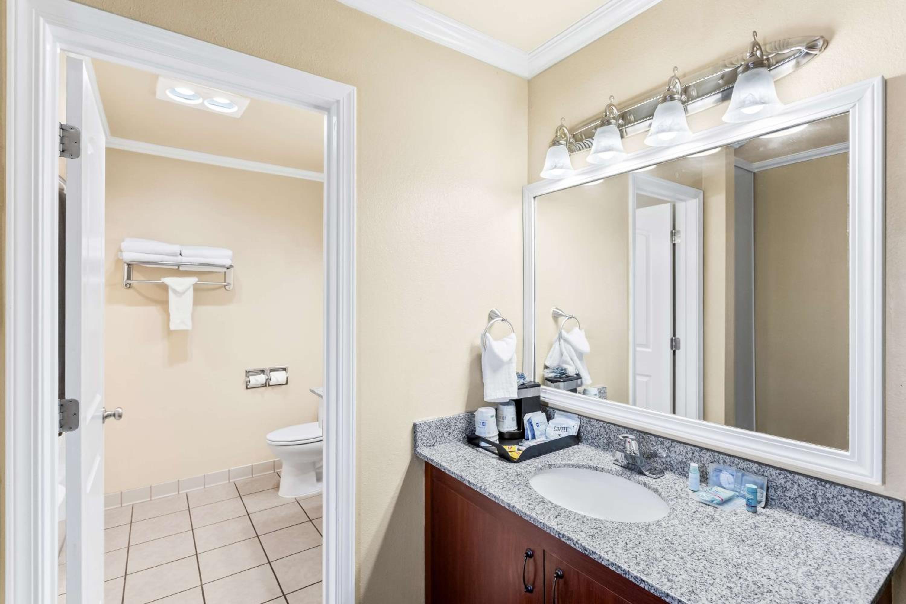 Yreka Vacations - Best Western Miners Inn Yreka - Property Image 6