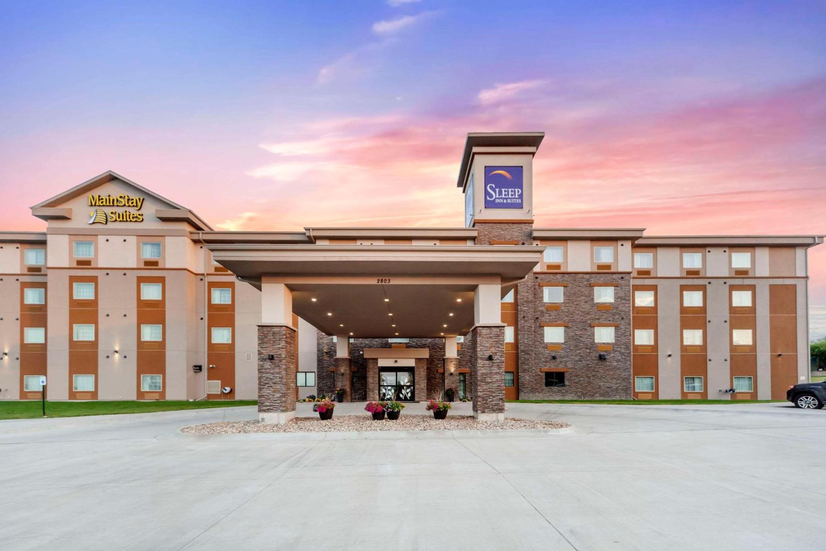 MainStay Suites Lincoln University Area