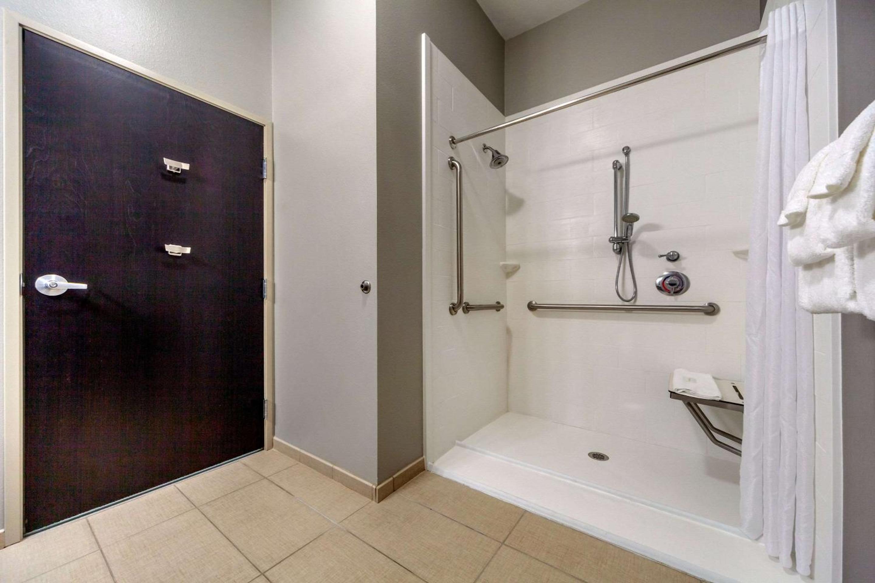 MainStay Suites Lincoln University Area