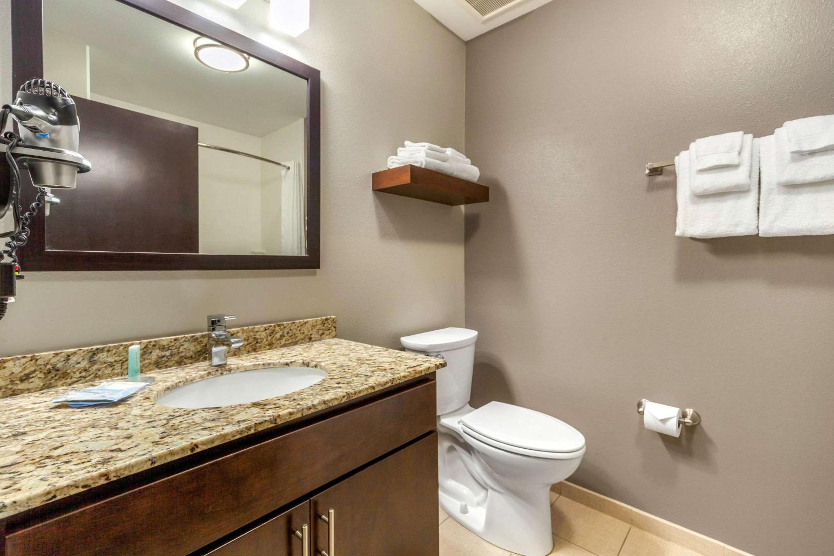 MainStay Suites Lincoln University Area
