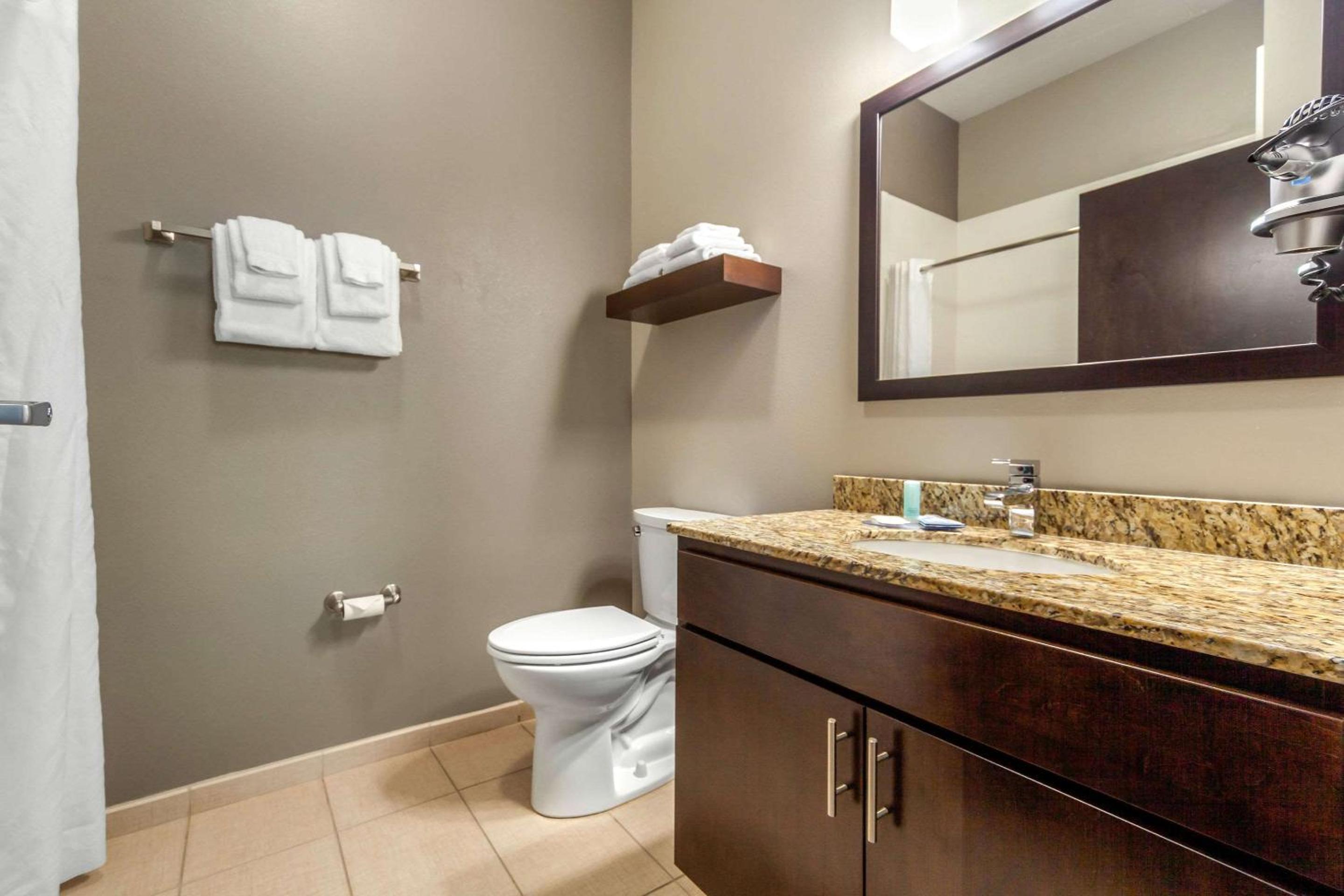 MainStay Suites Lincoln University Area