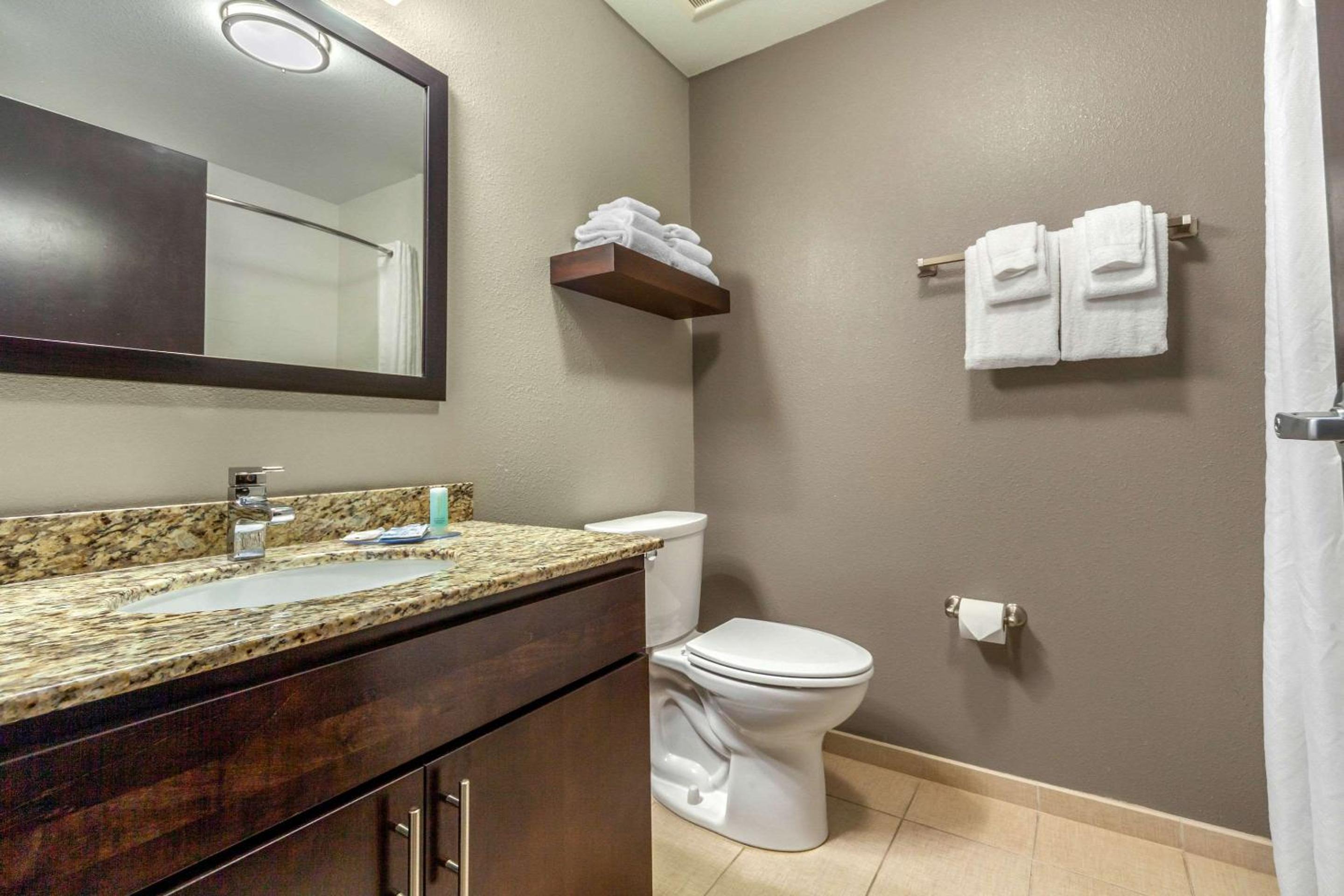 MainStay Suites Lincoln University Area