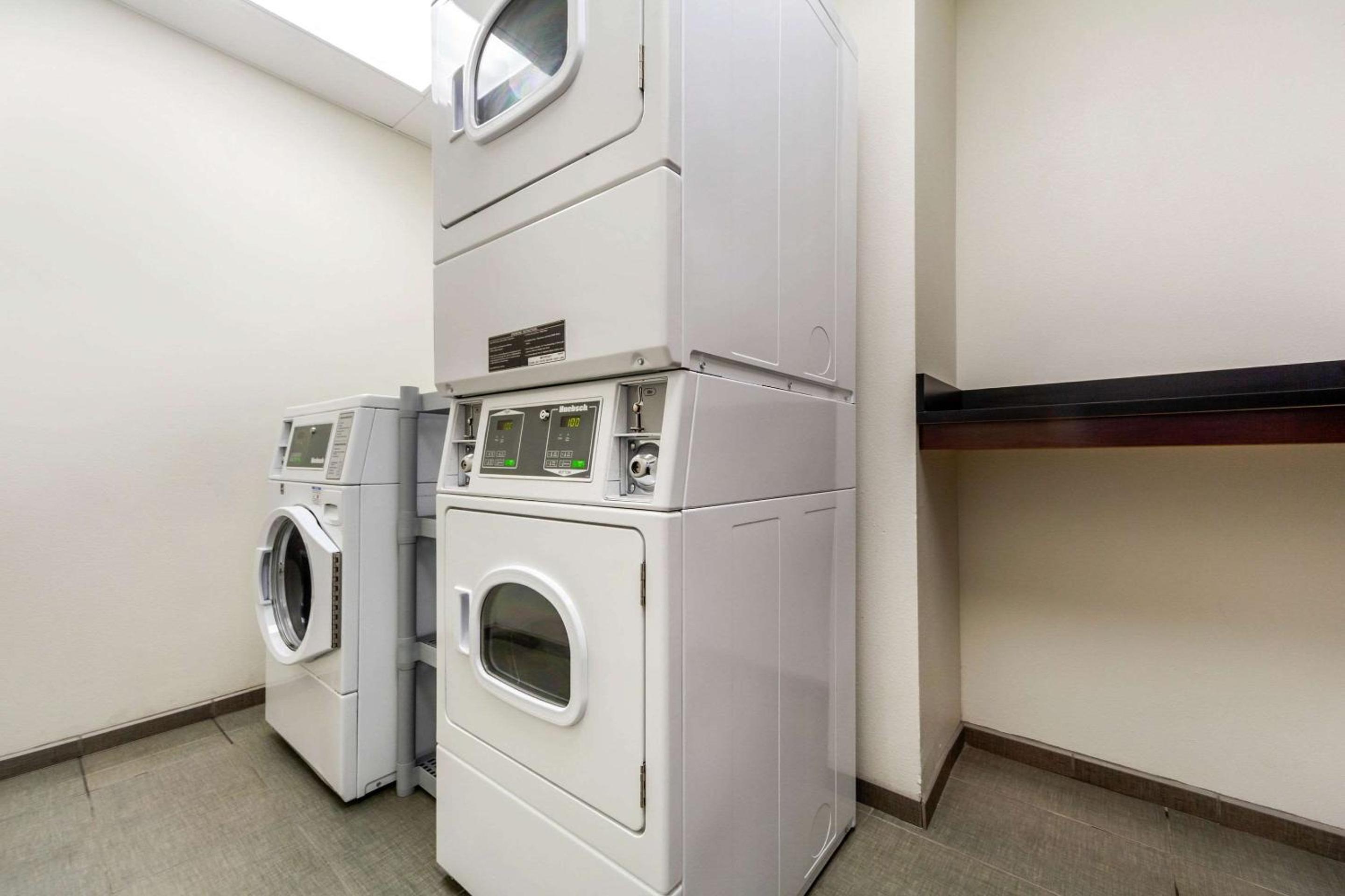 MainStay Suites Lincoln University Area
