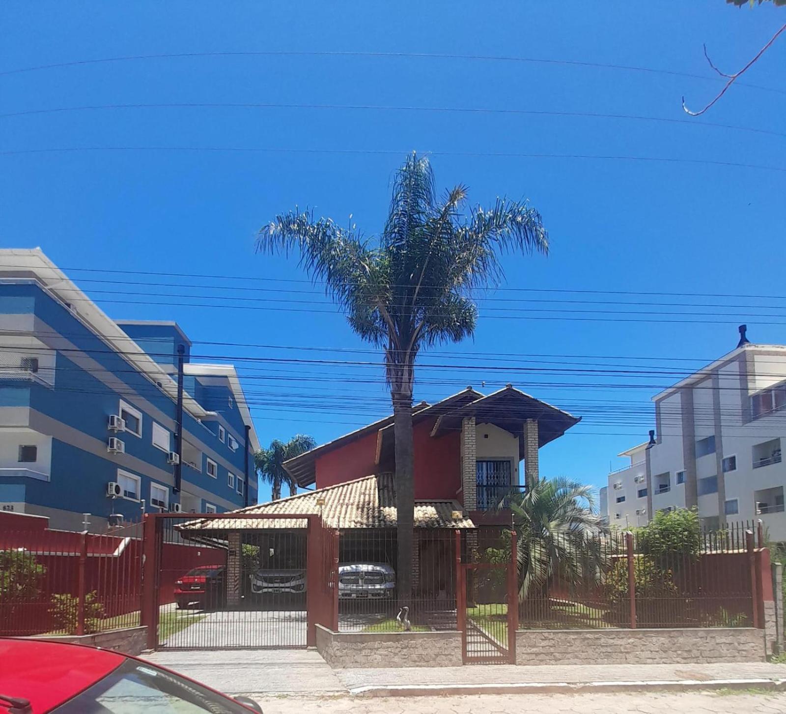 Casa com piscina ingleses 0181
