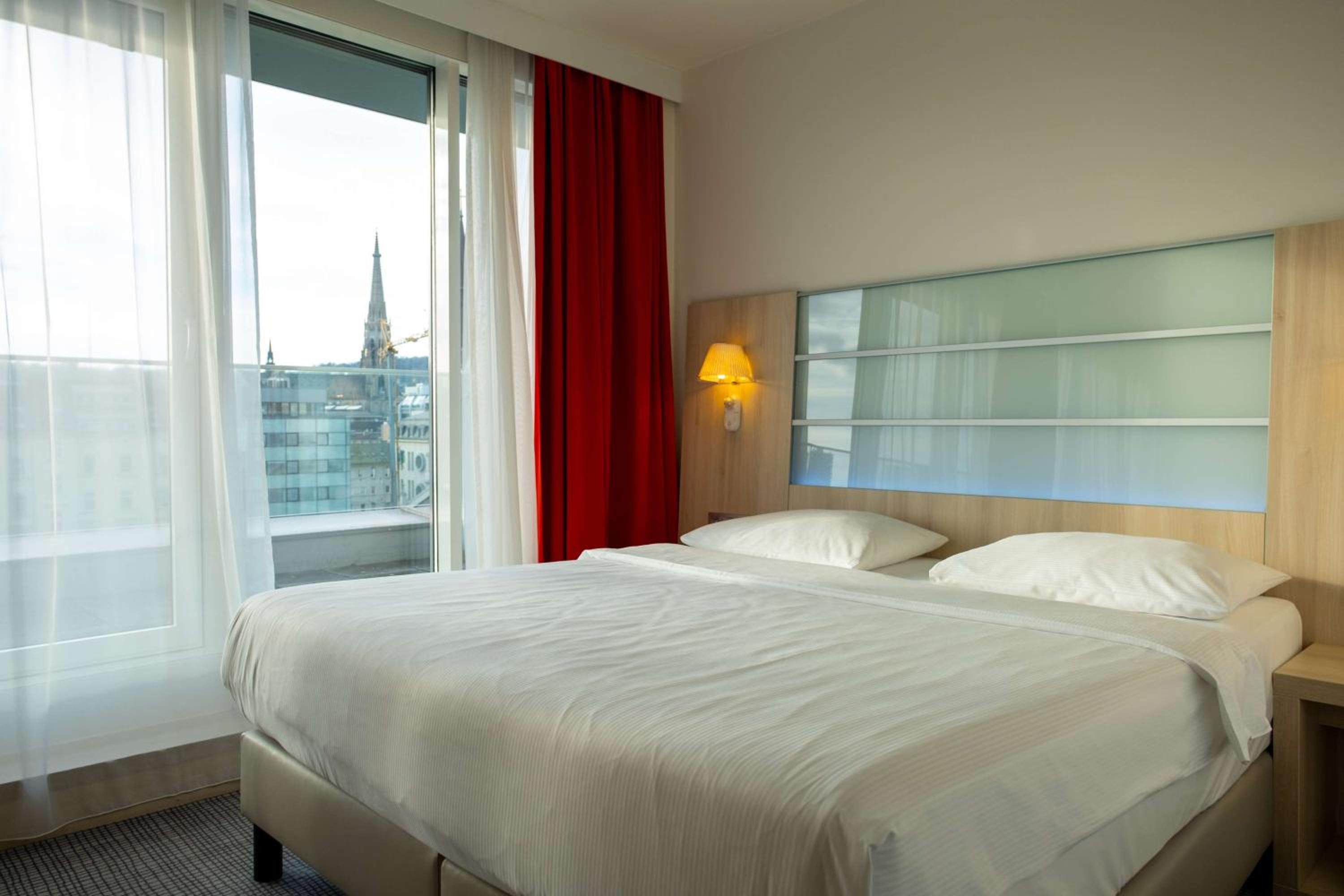 Linz Vacations - Park Inn by Radisson Linz - Property Image 21