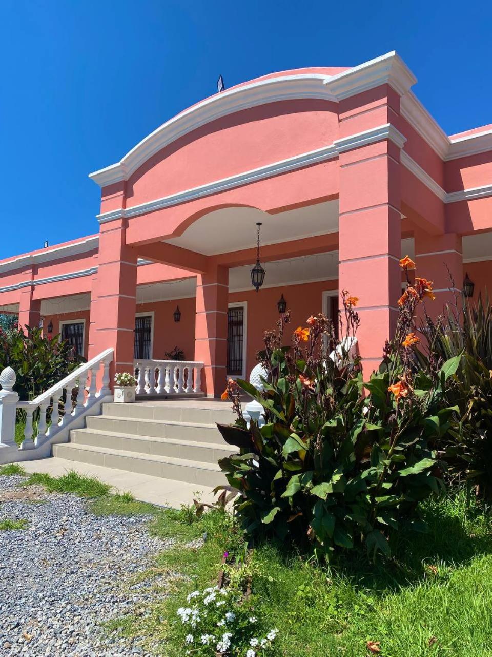 Estancia HOTEL LA ROSADITA