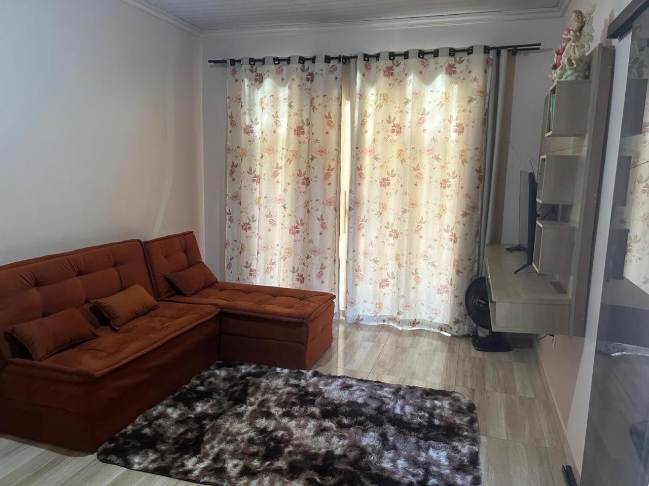 Casa Mobiliada Com Ar Condicionado