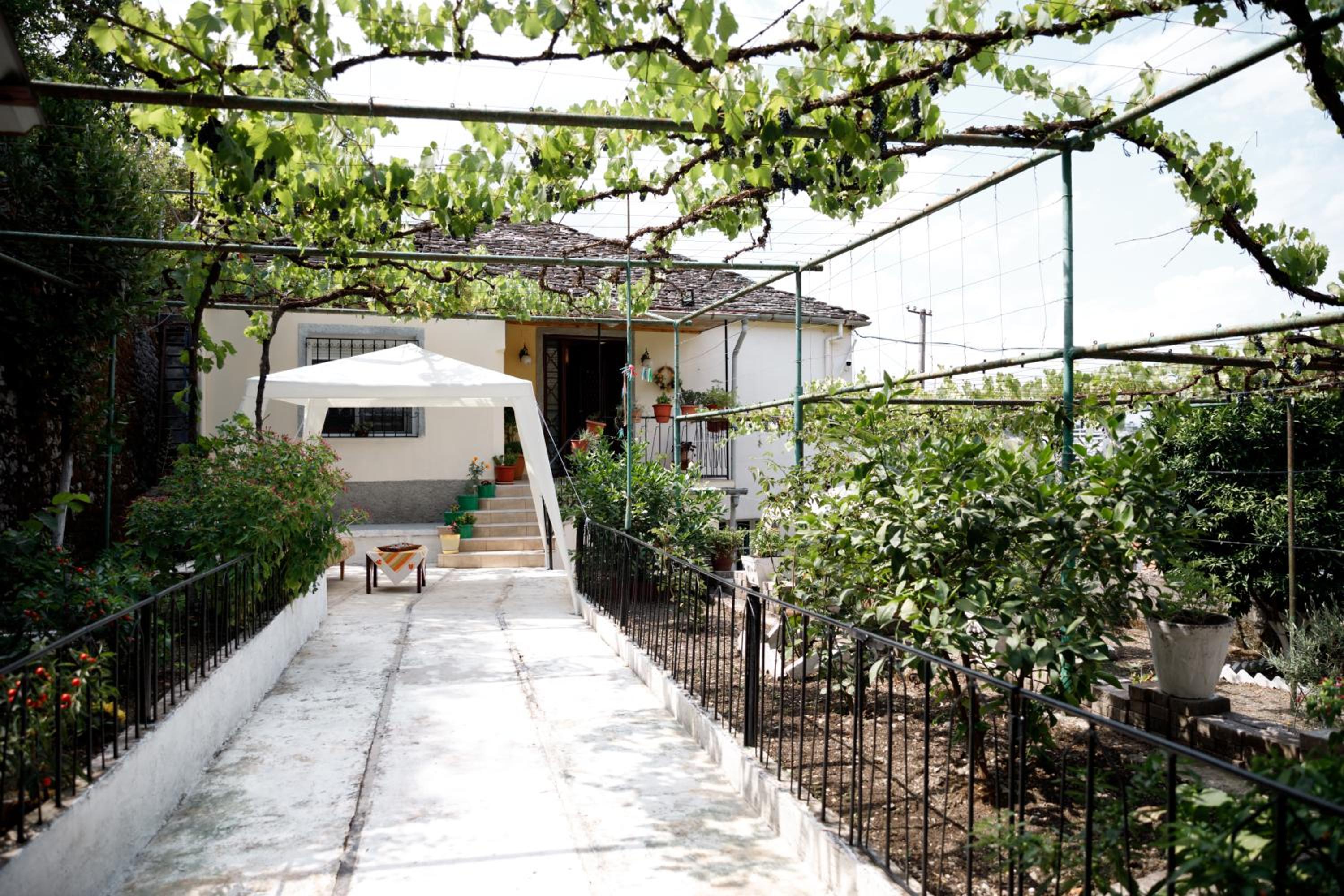 GuestHouse Te Bregu