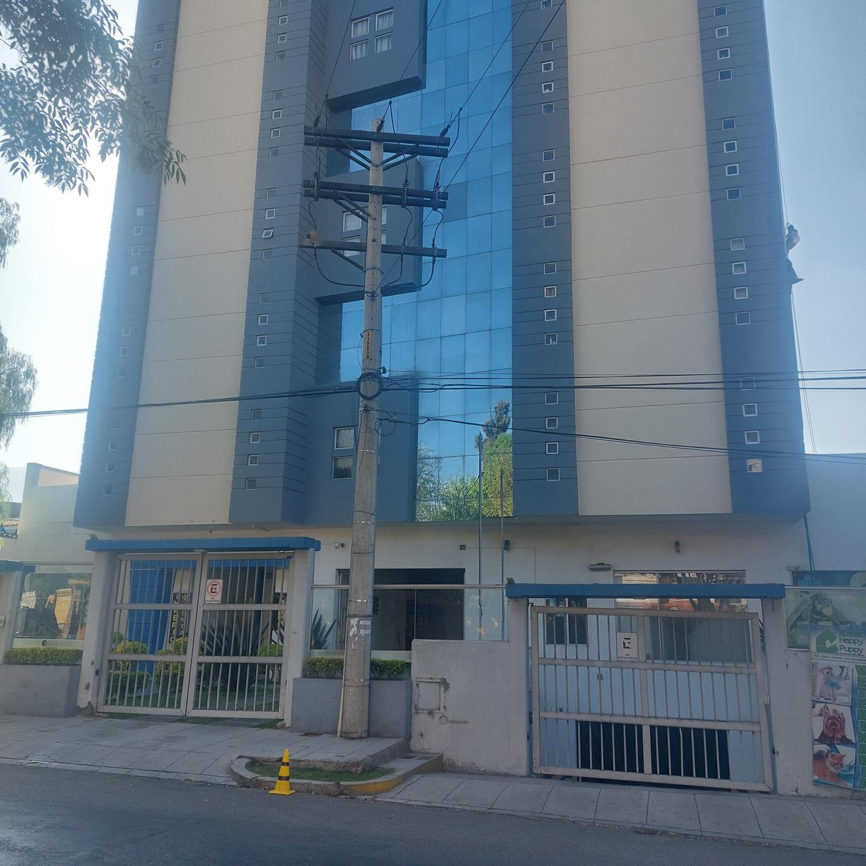 Acojedor Departamento de 3 dormitorios en Zona Norte