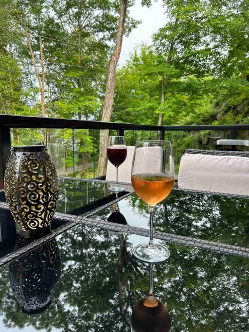 The Rowanwood - Muskoka Cottage Retreat