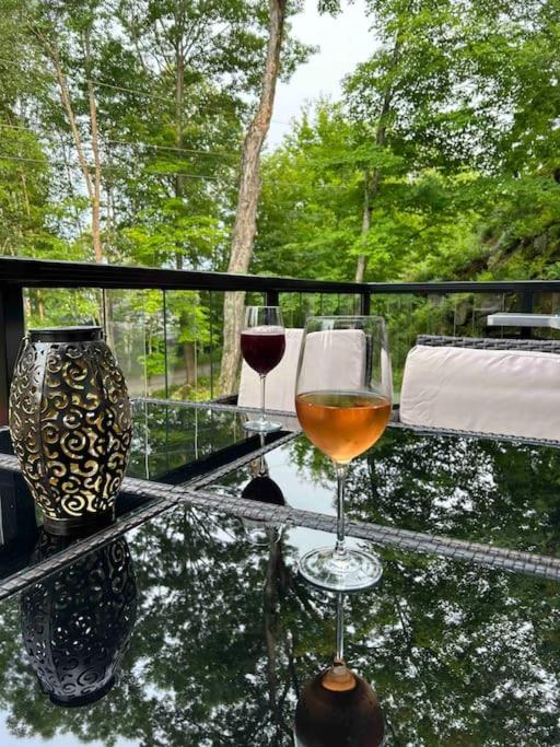 The Rowanwood - Muskoka Cottage Retreat