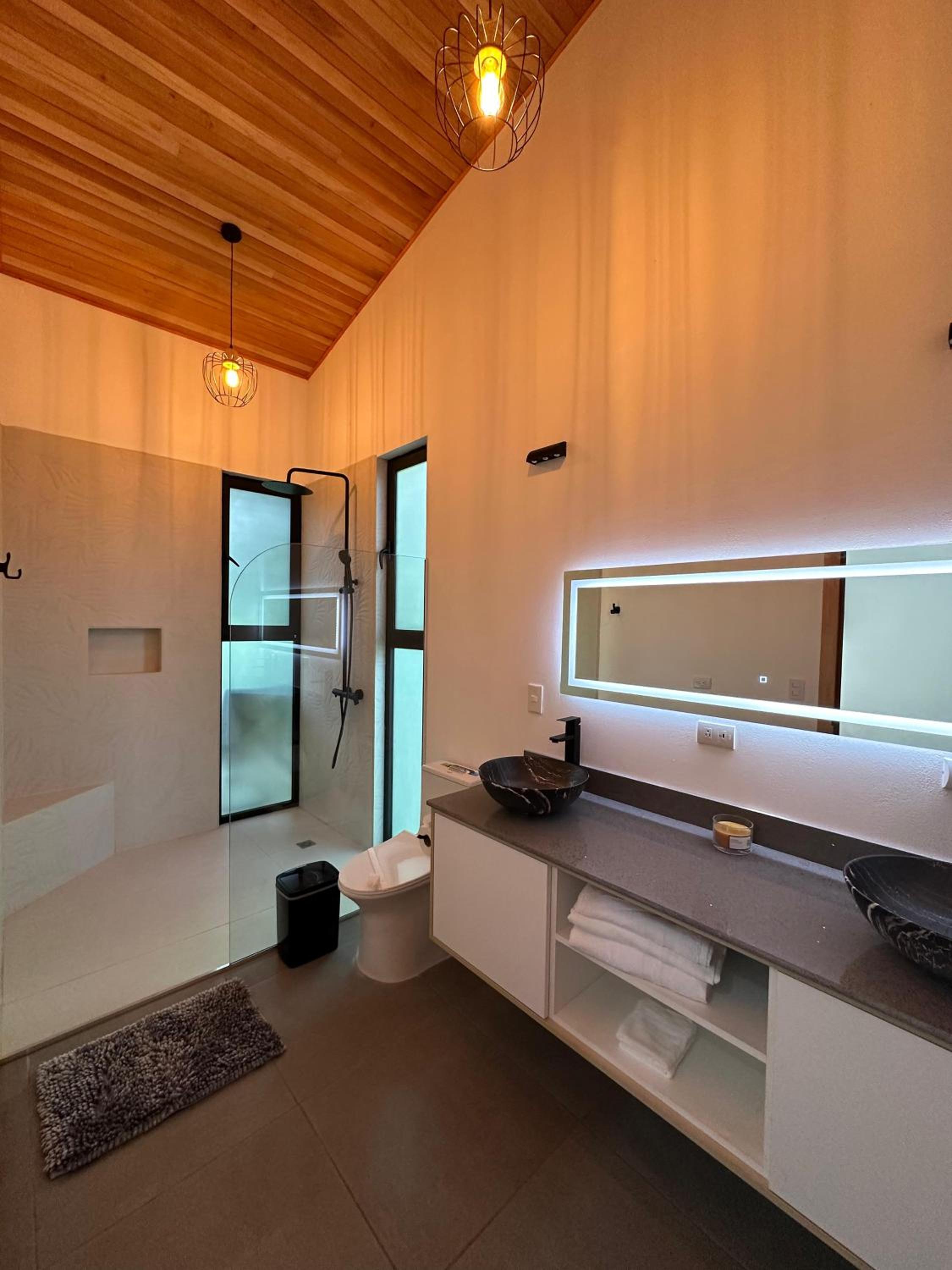 Cala Lodge