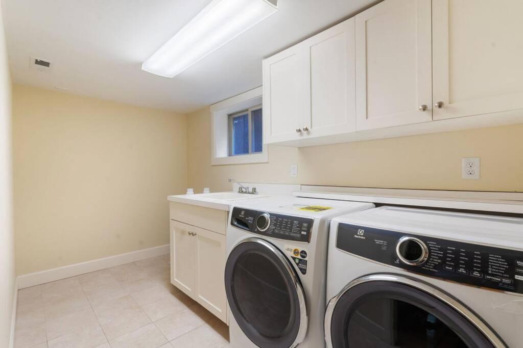 Stylish 4BR Belmont Haven with Saltwater Hot Tub view 5