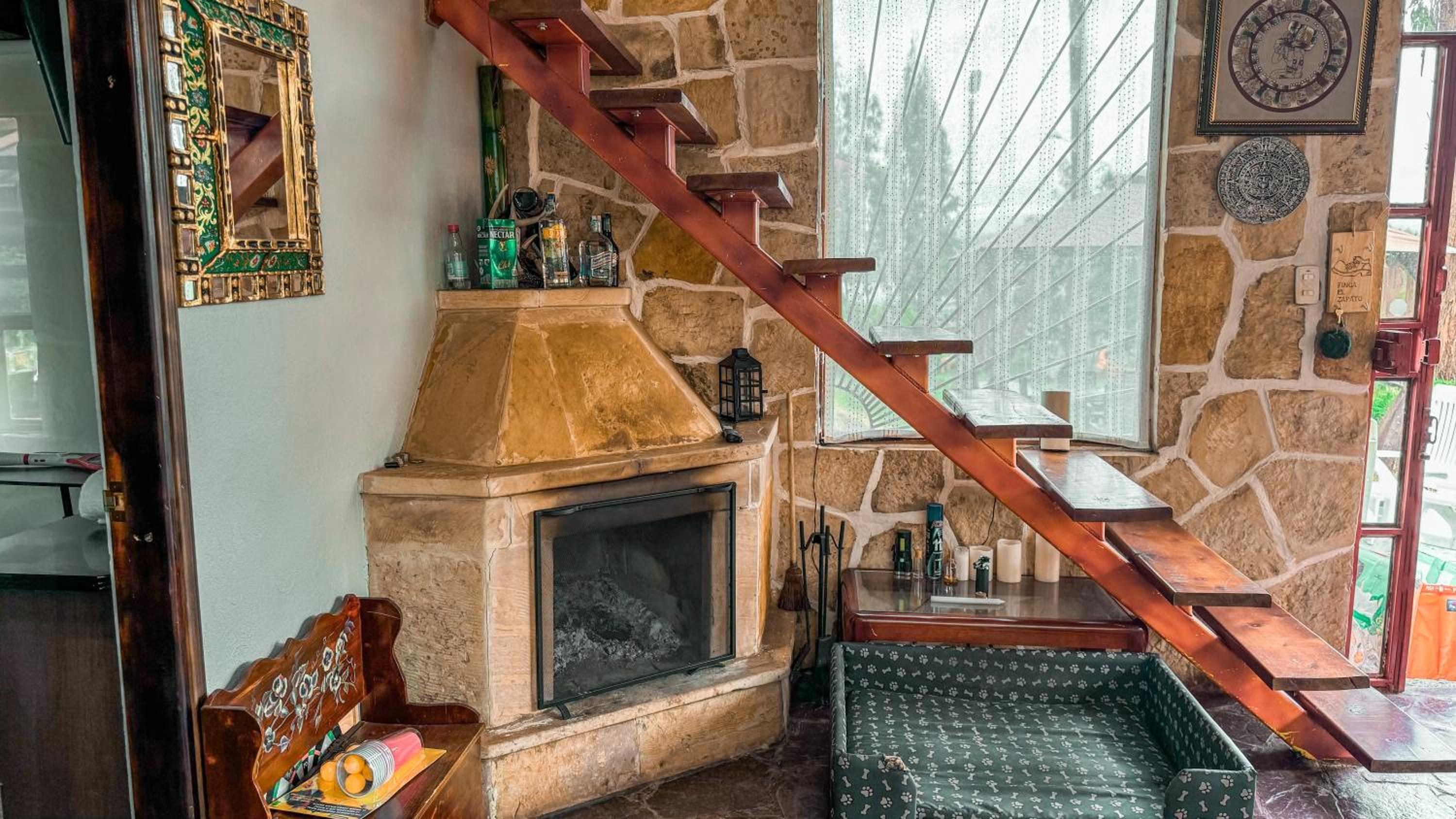 CASA DE PIEDRA EL ZAPATO