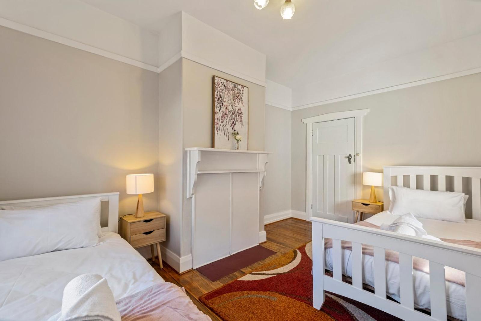 Sunny apartment on the fringe of the CBD