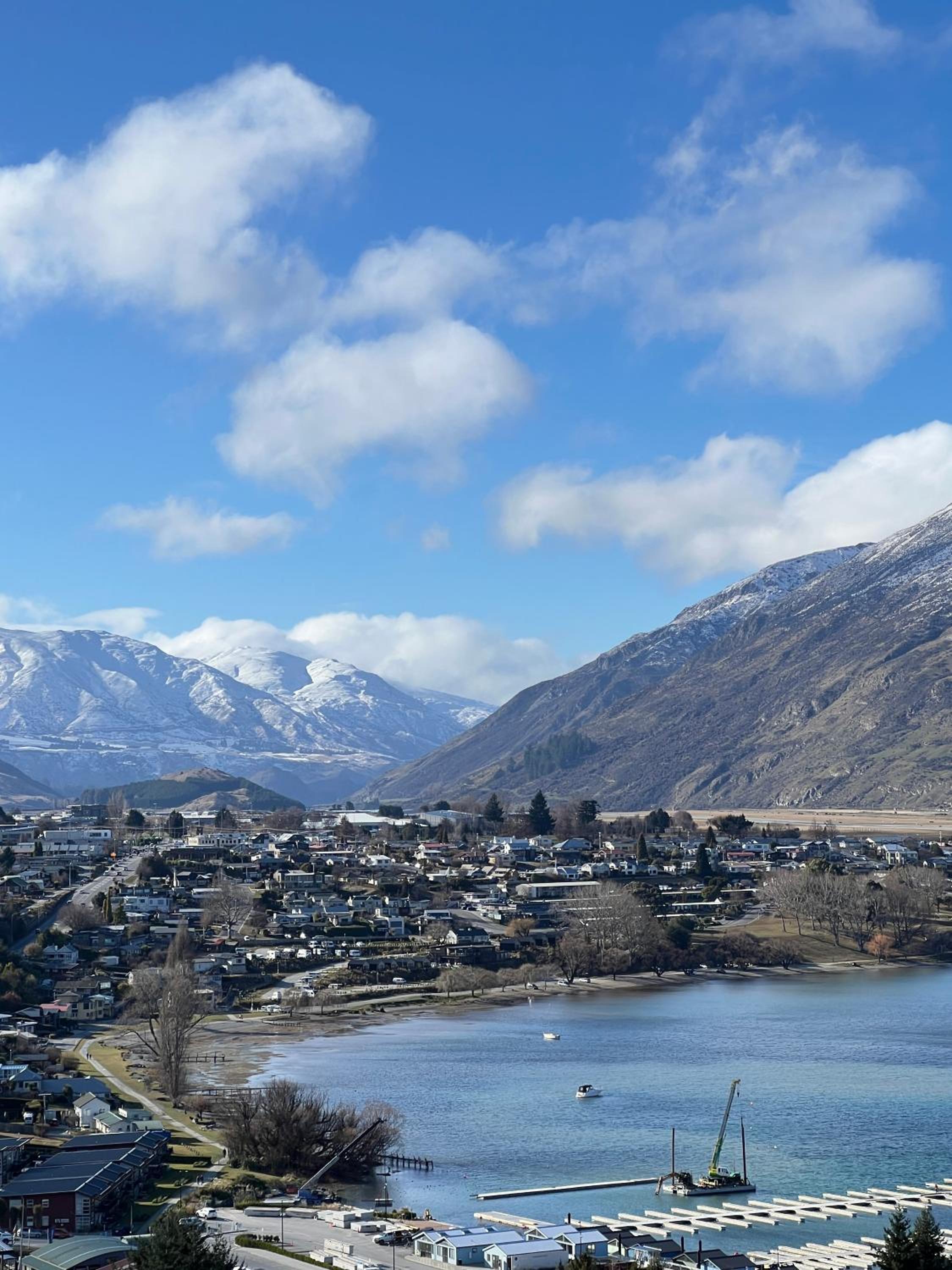 Stunning Lakeview Holiday House Queenstown