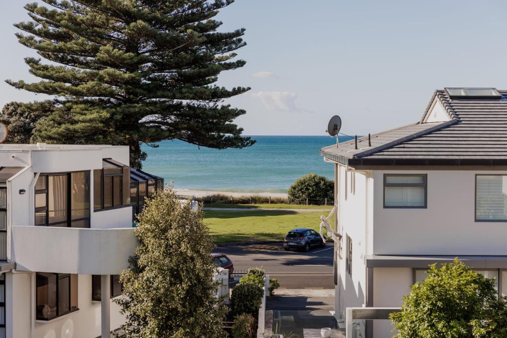 Sun filled & Spacious with Ocean Views & beach view 4