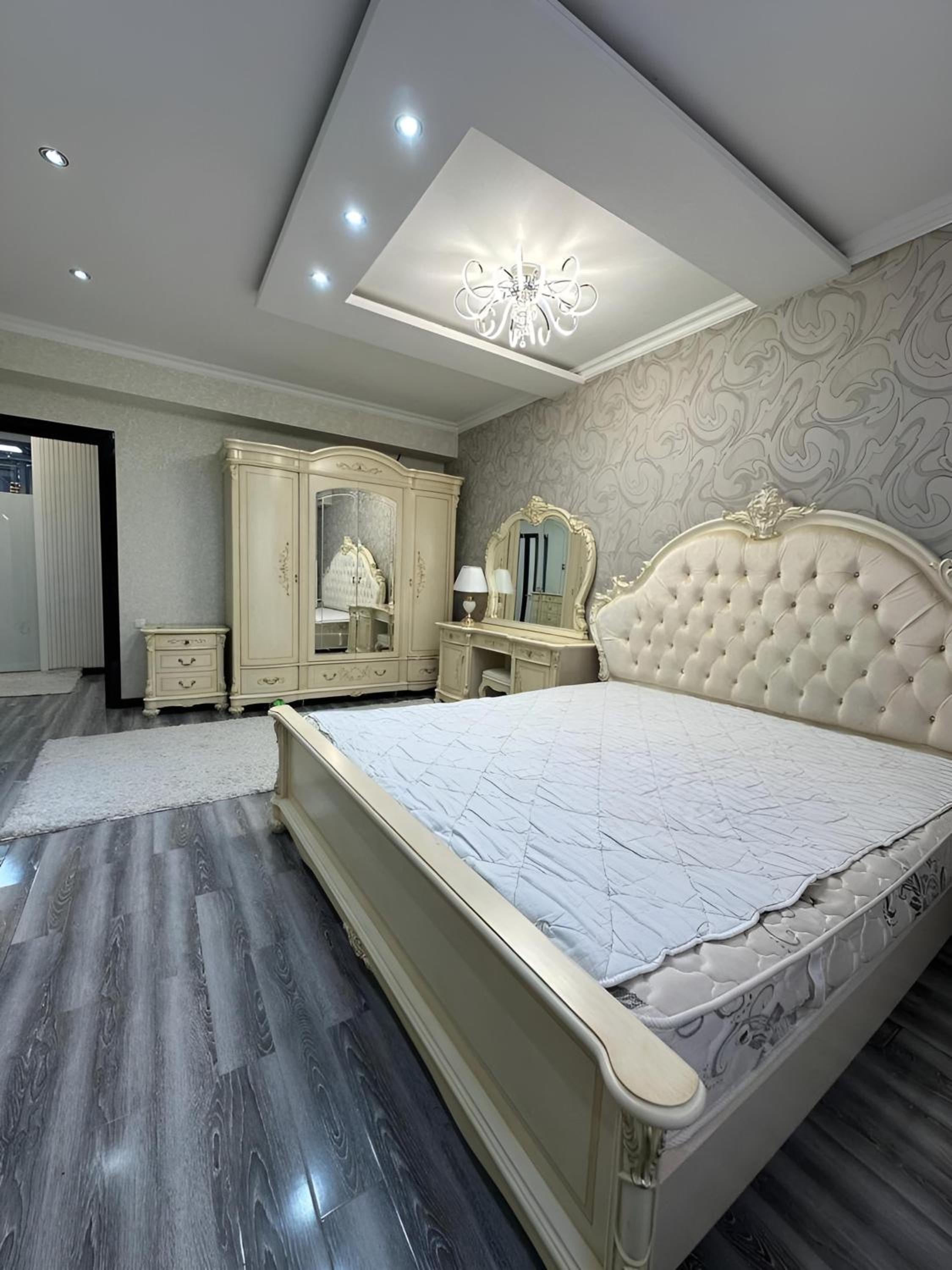 Golden House Tashkent apartment by RNB estate view 3