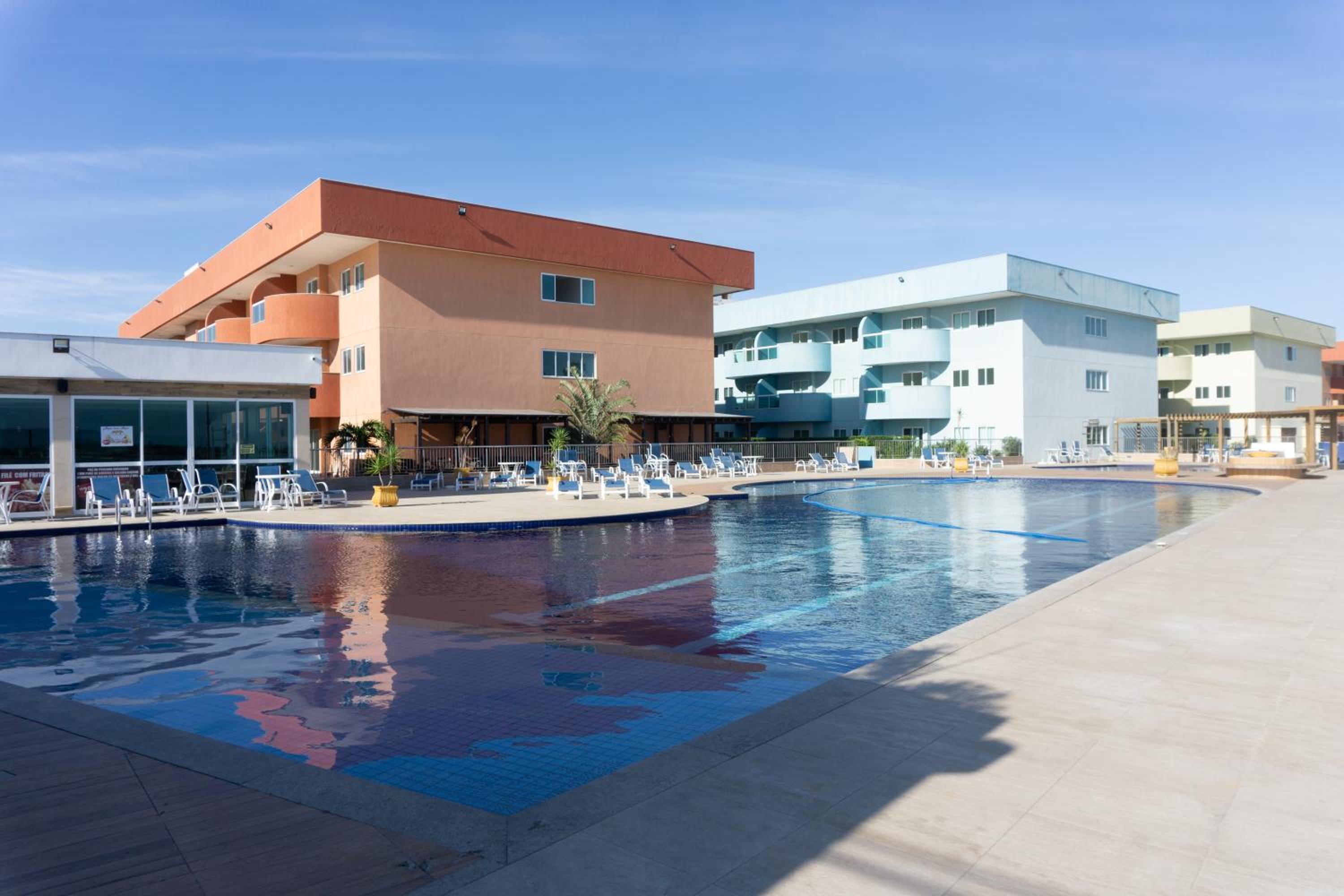 Apê aconchegante condomínio beira lagoa c/piscina view 2