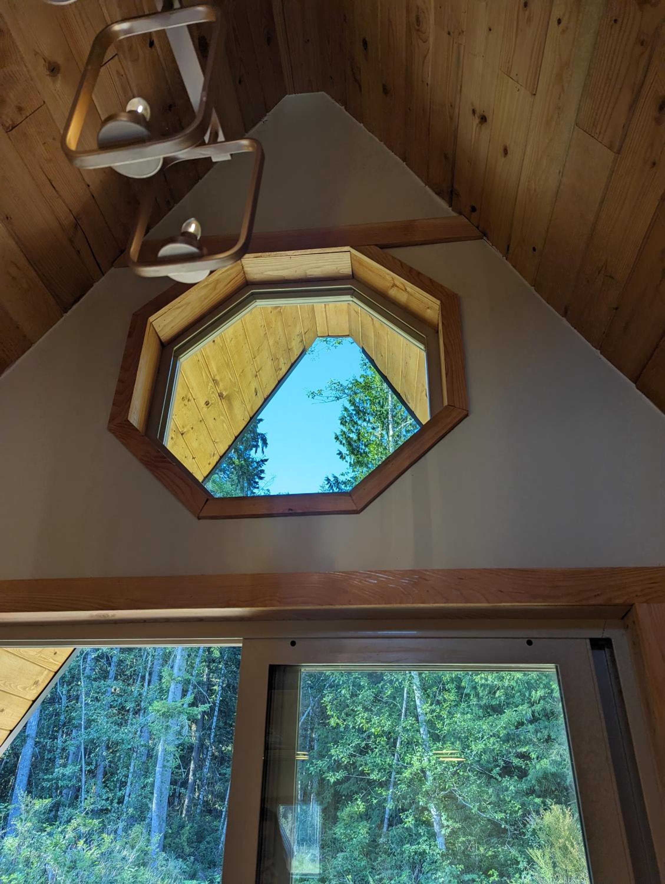 Tree Ring Cabin on 33 Acre Farm
